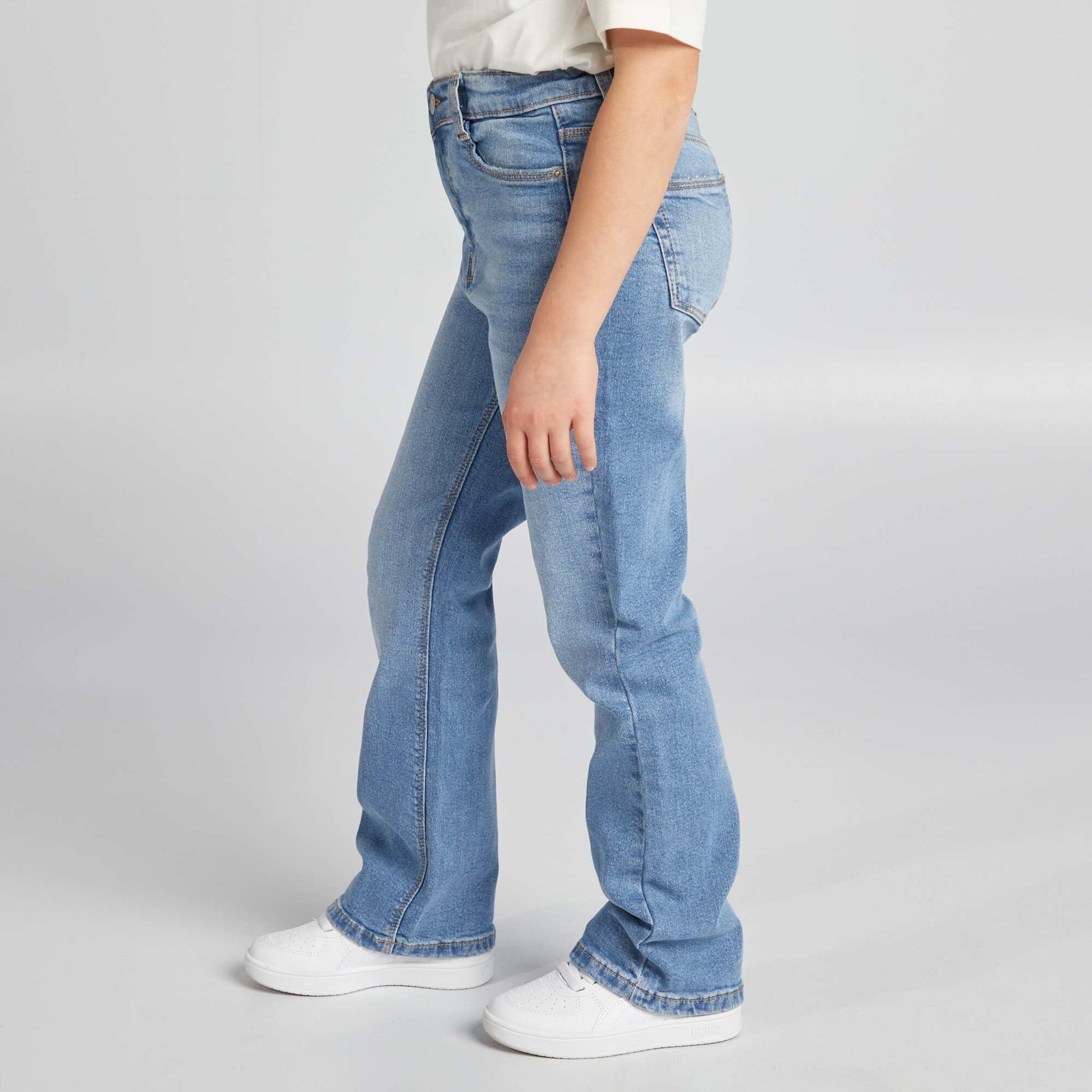 AYD36_1_ZC4