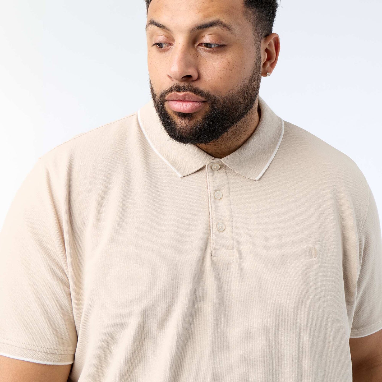 Cotton polo shirt with contrasting details BEIGE