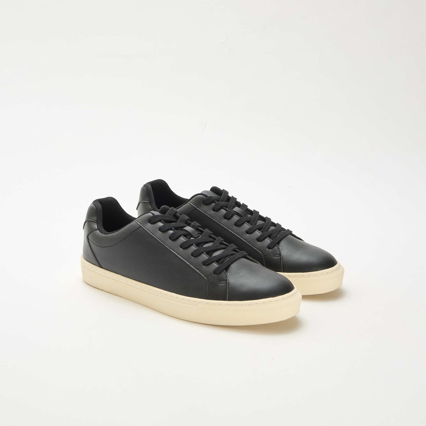 Textured low-top trainers BLACK