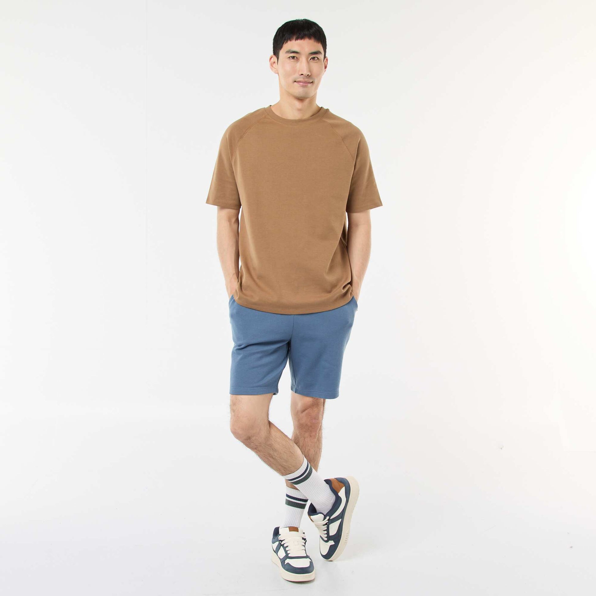 Lightweight sweatshirt fabric Bermuda shorts BLUE