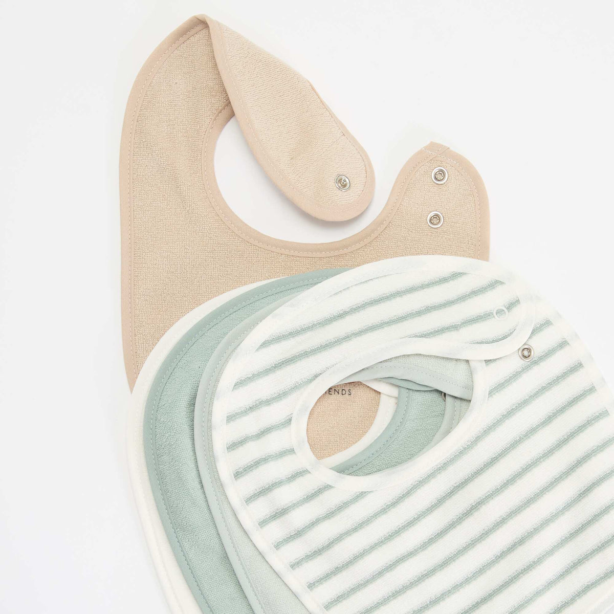 Set of 5 bibs with fun prints and snap closures BROWN