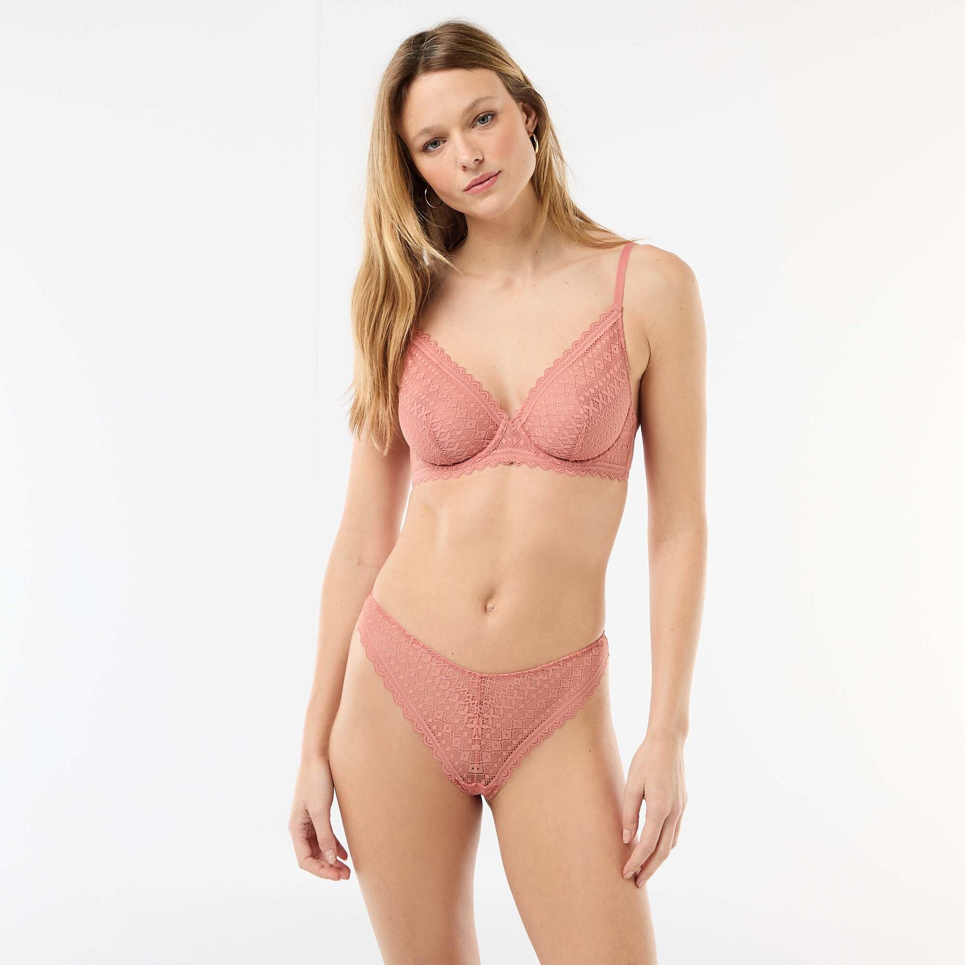 Lace Thong PINK