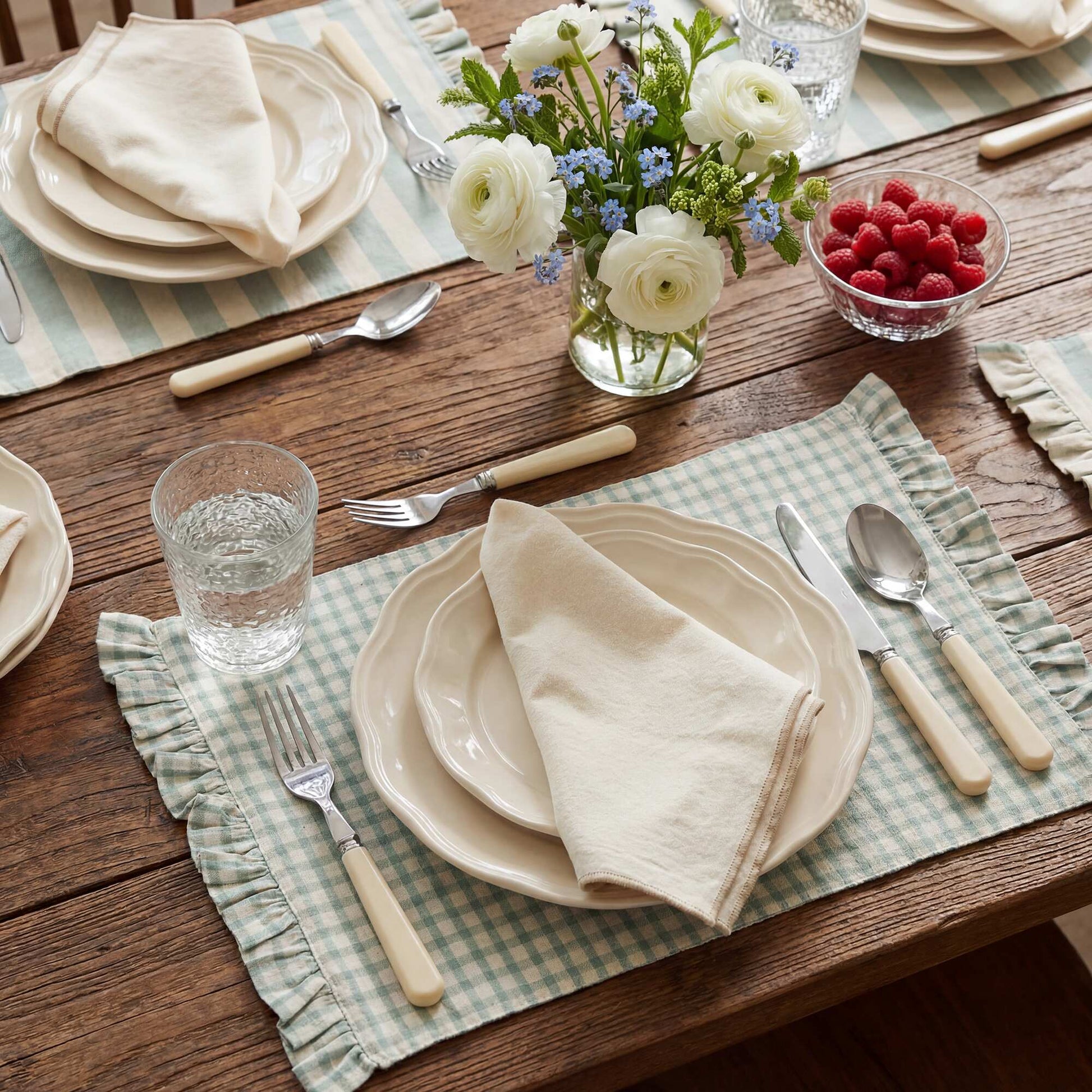 Set of 2 Ruffled Placemats (32x45 cm) BLUE