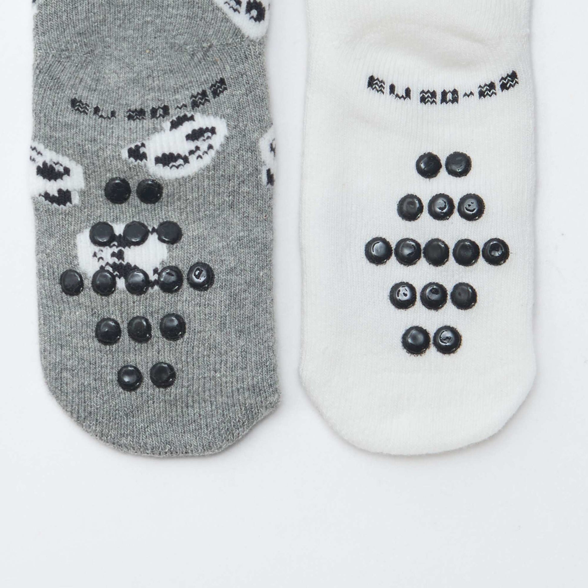 Pair of non-slip novelty socks GREY