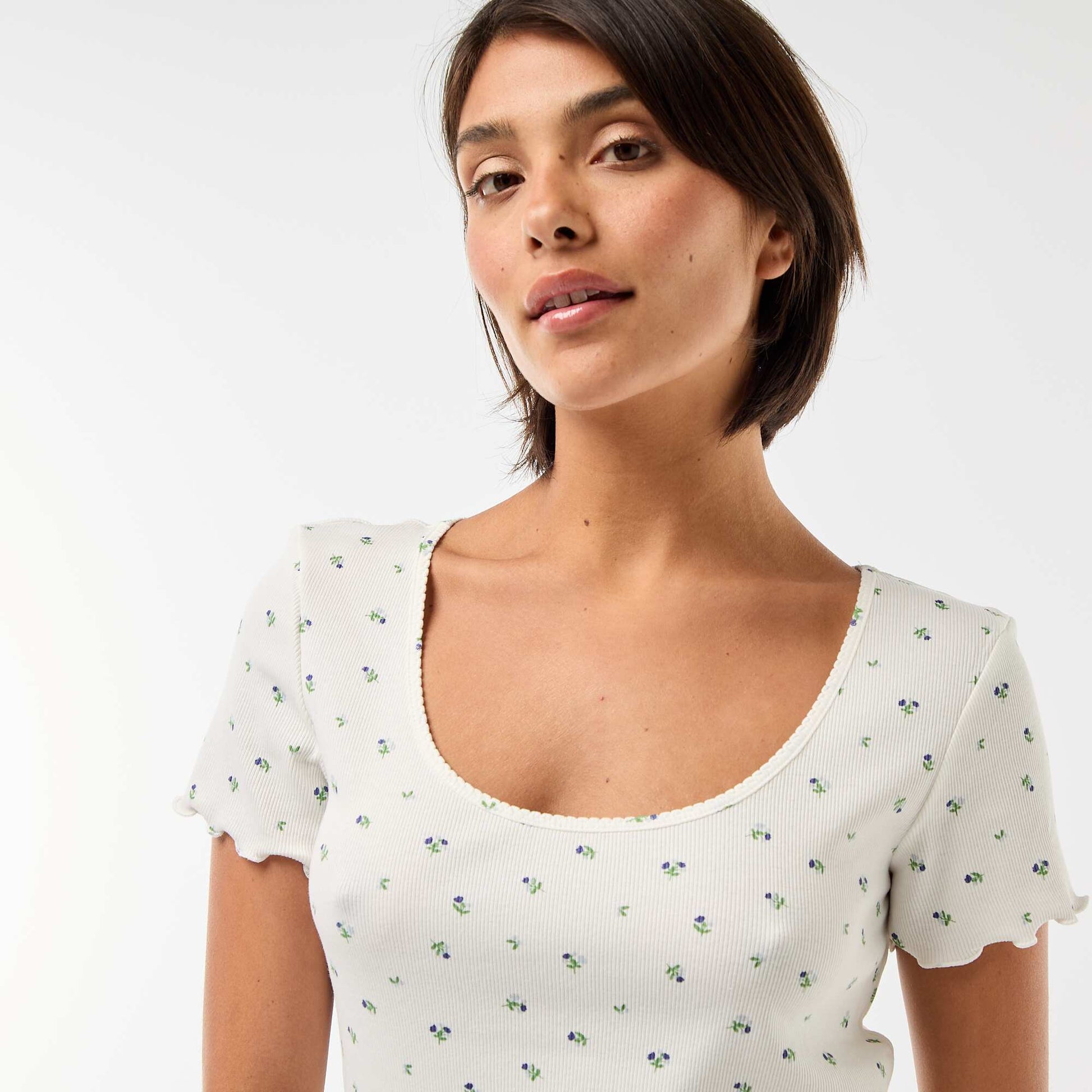 Solid Ribbed Knit Short-Sleeve T-Shirt WHITE