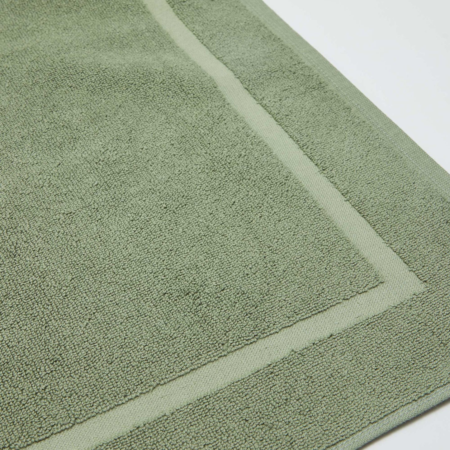 Stylish Bath Mat 80 x 50 cm GREEN