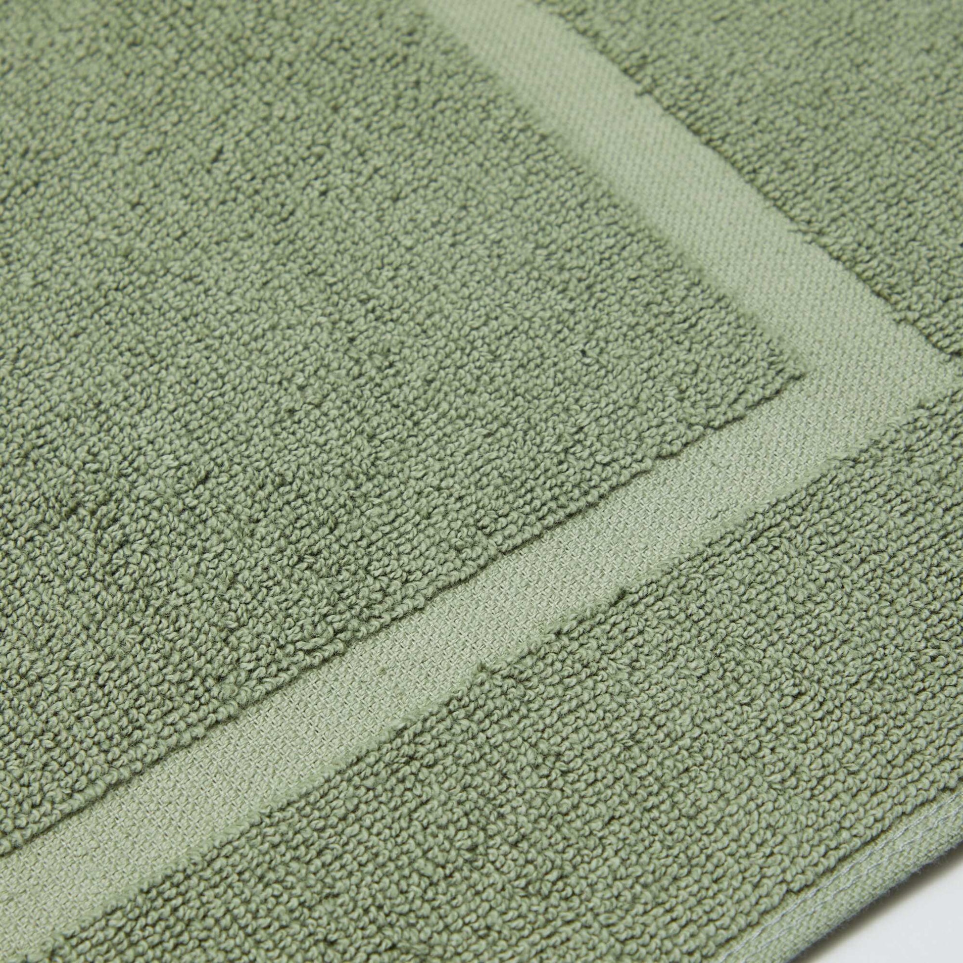 Stylish Bath Mat 80 x 50 cm GREEN