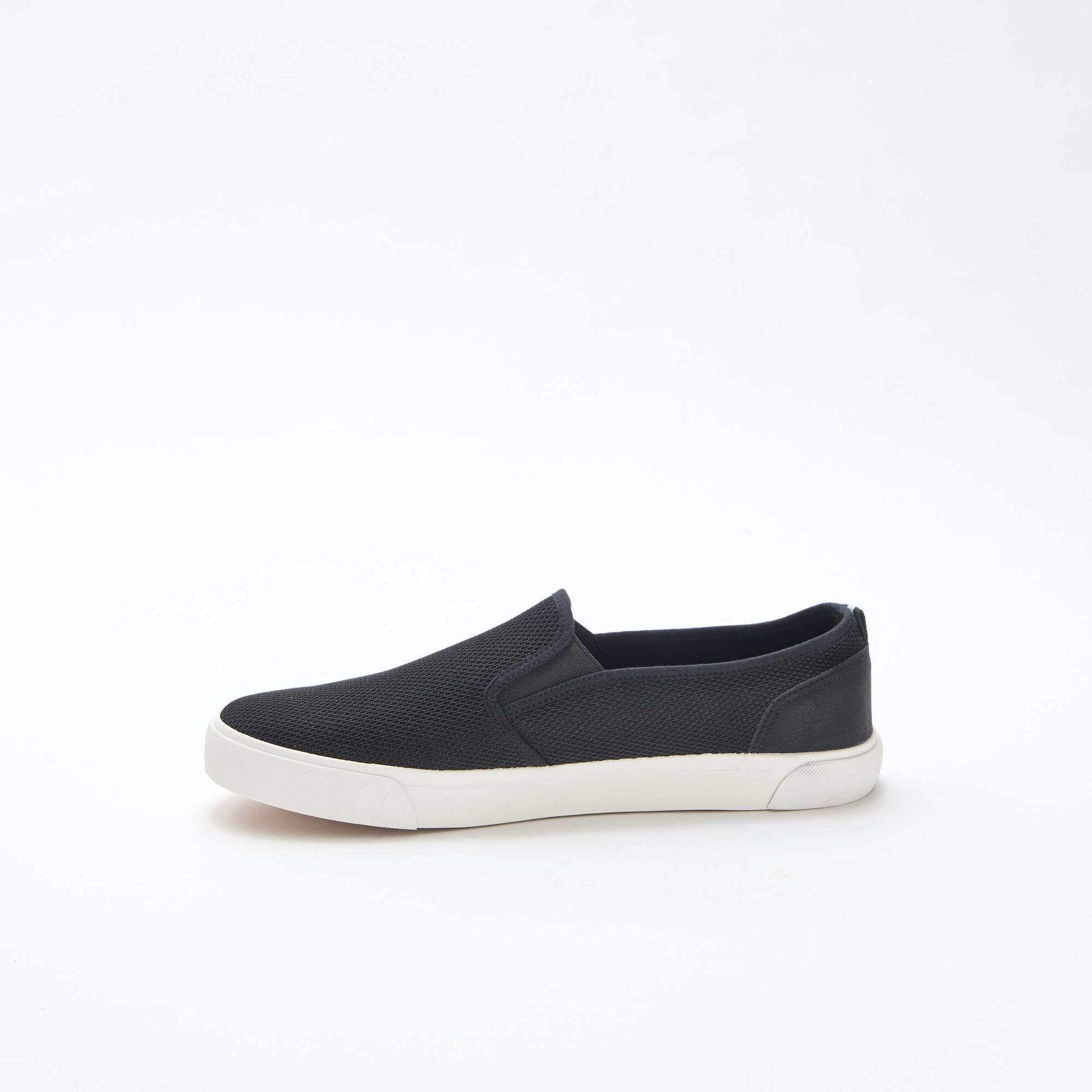 Mesh Slip-On Low Top Sneakers BLACK