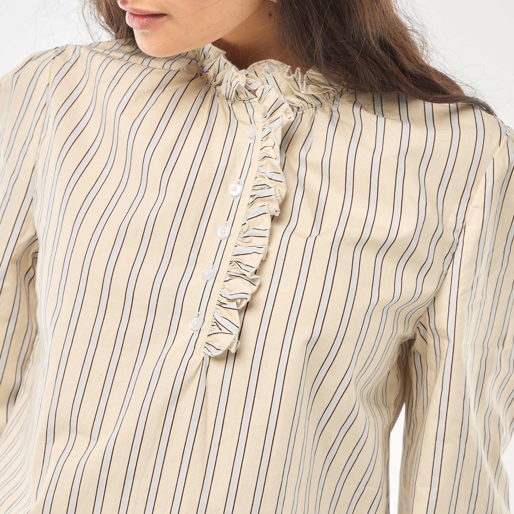Blouse with Ruffled Collar and Opening WHITE