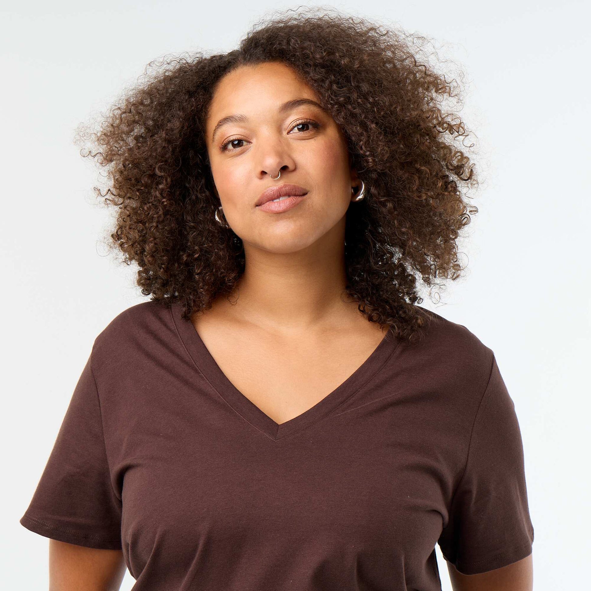 Basic V-neck Short-Sleeve T-shirt BROWN