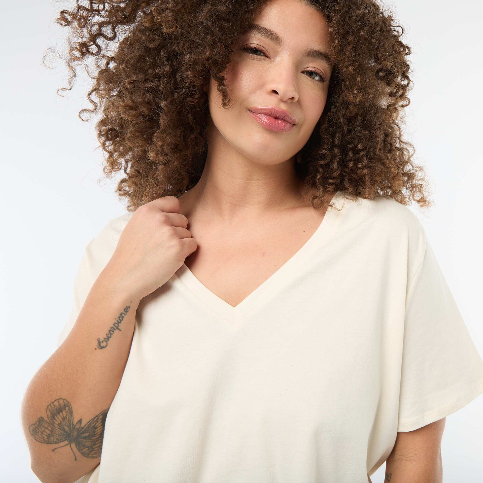 Basic V-neck Short-Sleeve T-shirt WHITE