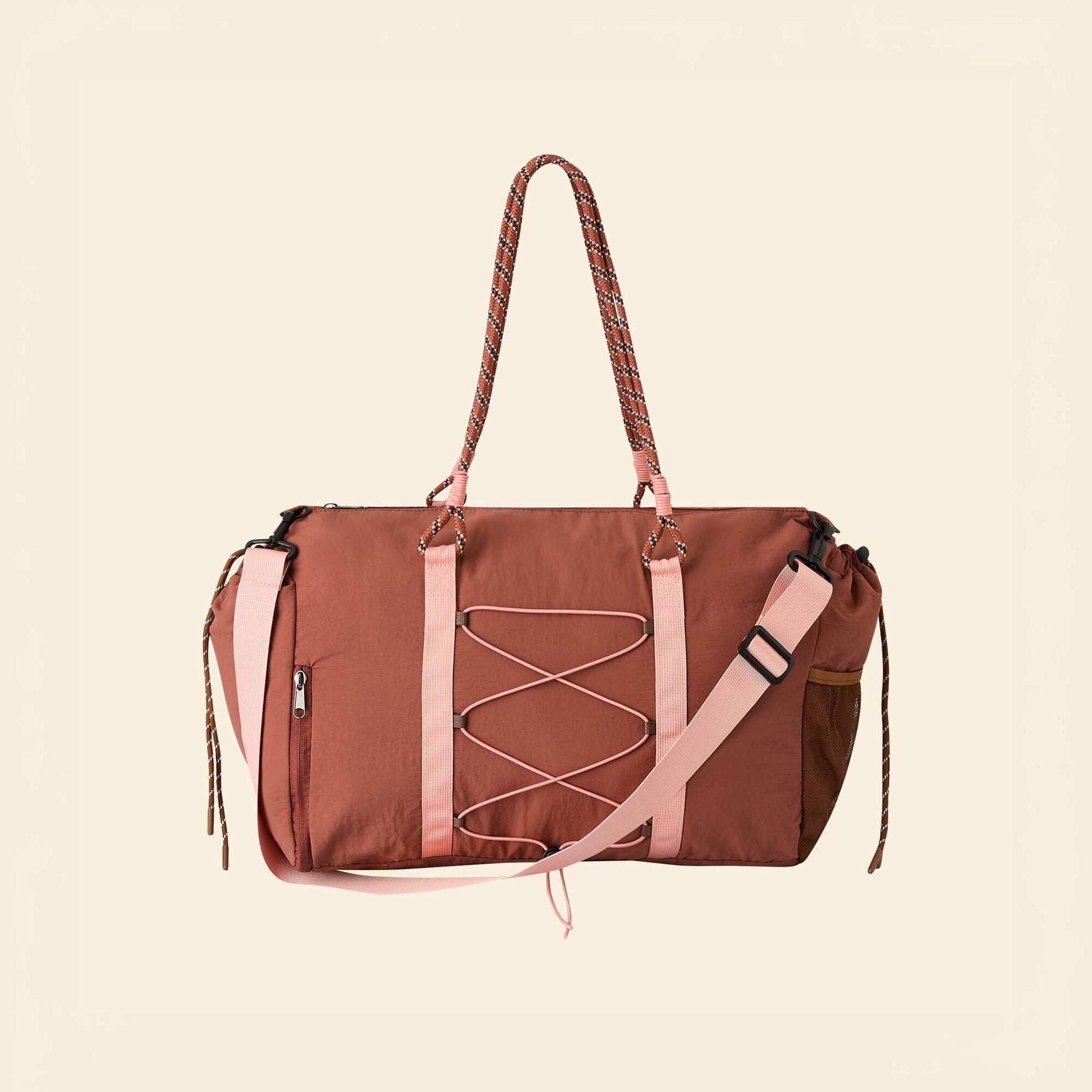 Sports bag with outer pockets and shoe compartment BROWN