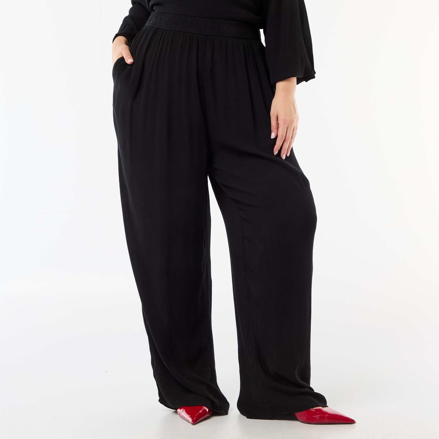 Wide-Leg Crepe Knit Pants BLACK