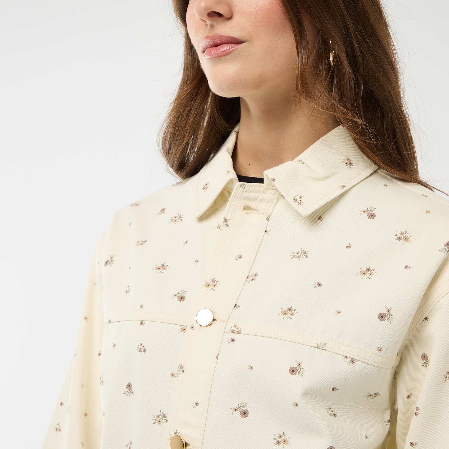 Short Denim Jacket with 2 Patch Pockets WHITE