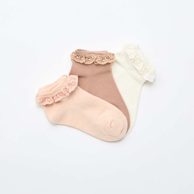 3-Pack of Dress Ankle Socks with Ruffles BEIGE