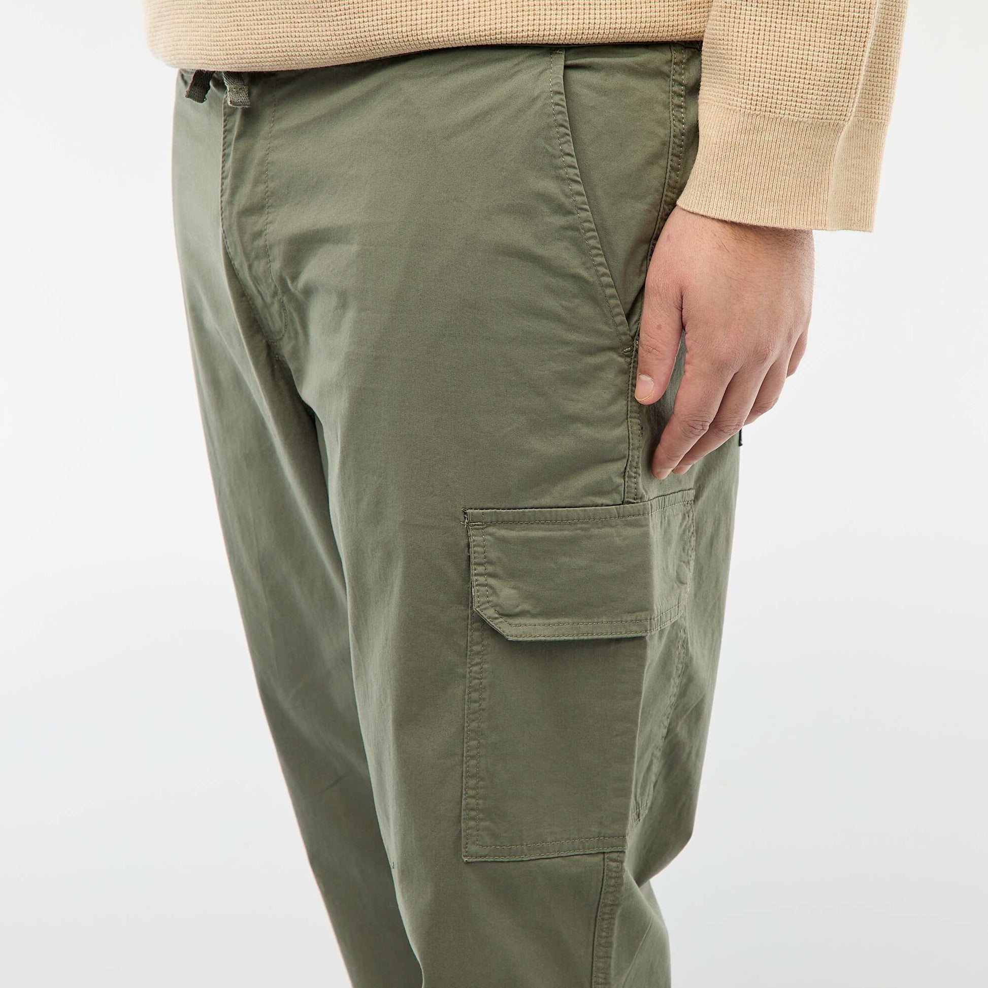 Multi-pocket straight leg / regular fit trousers GREEN