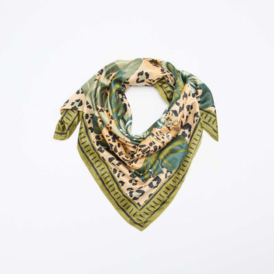 Large Square Scarf with Print GREEN