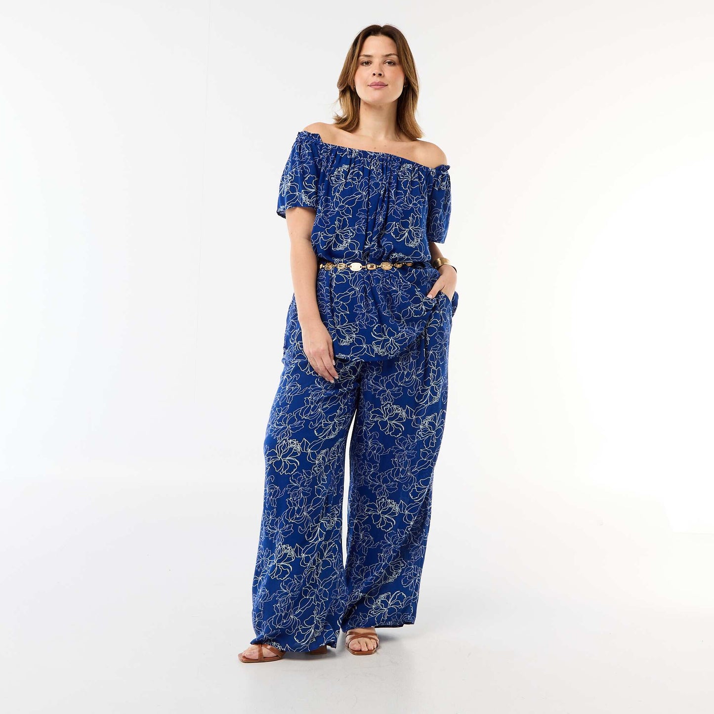 Short-Sleeved Flowy Crepe Blouse BLUE