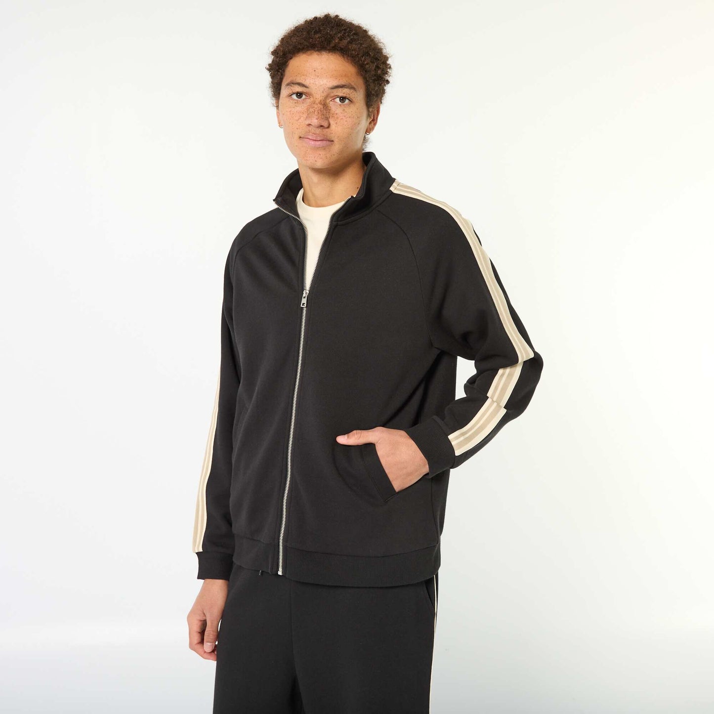 Zipped Sweatshirt with Side Stripe BLACK