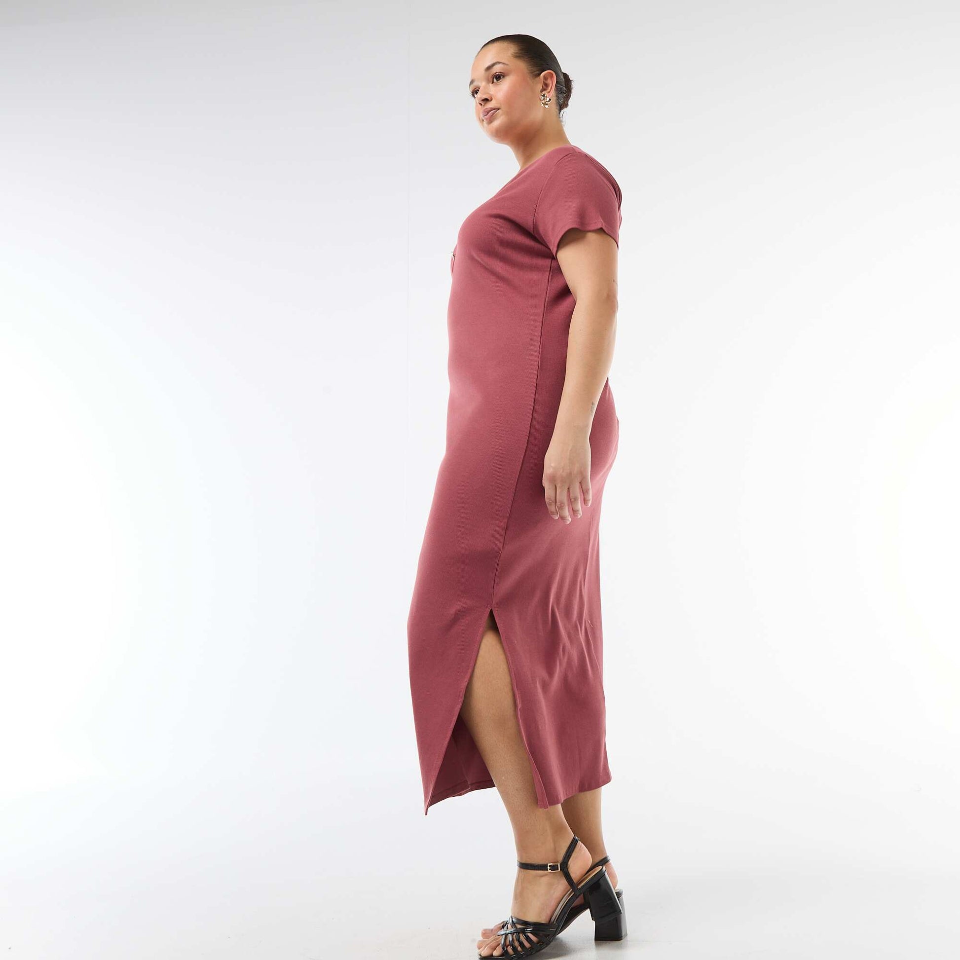 Ribbed Knit Maxi Dress with Short Sleeves RED