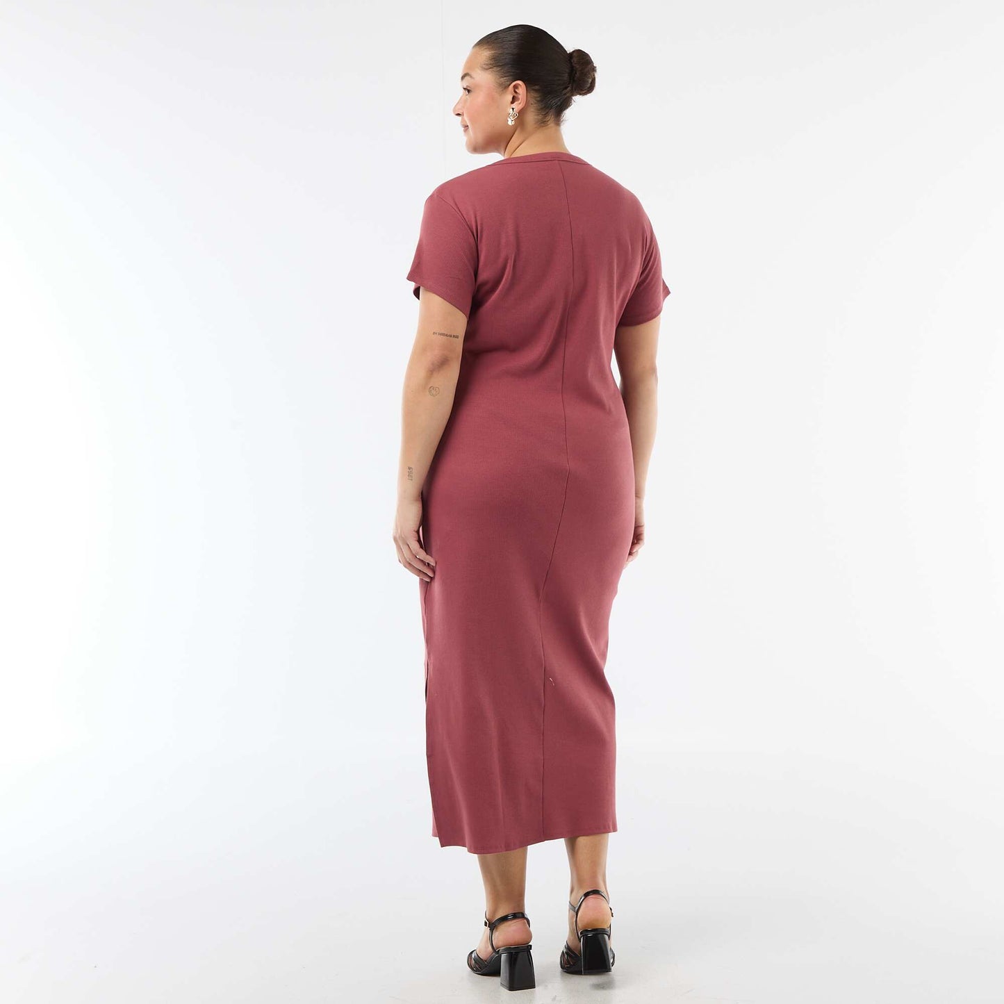 Ribbed Knit Maxi Dress with Short Sleeves RED
