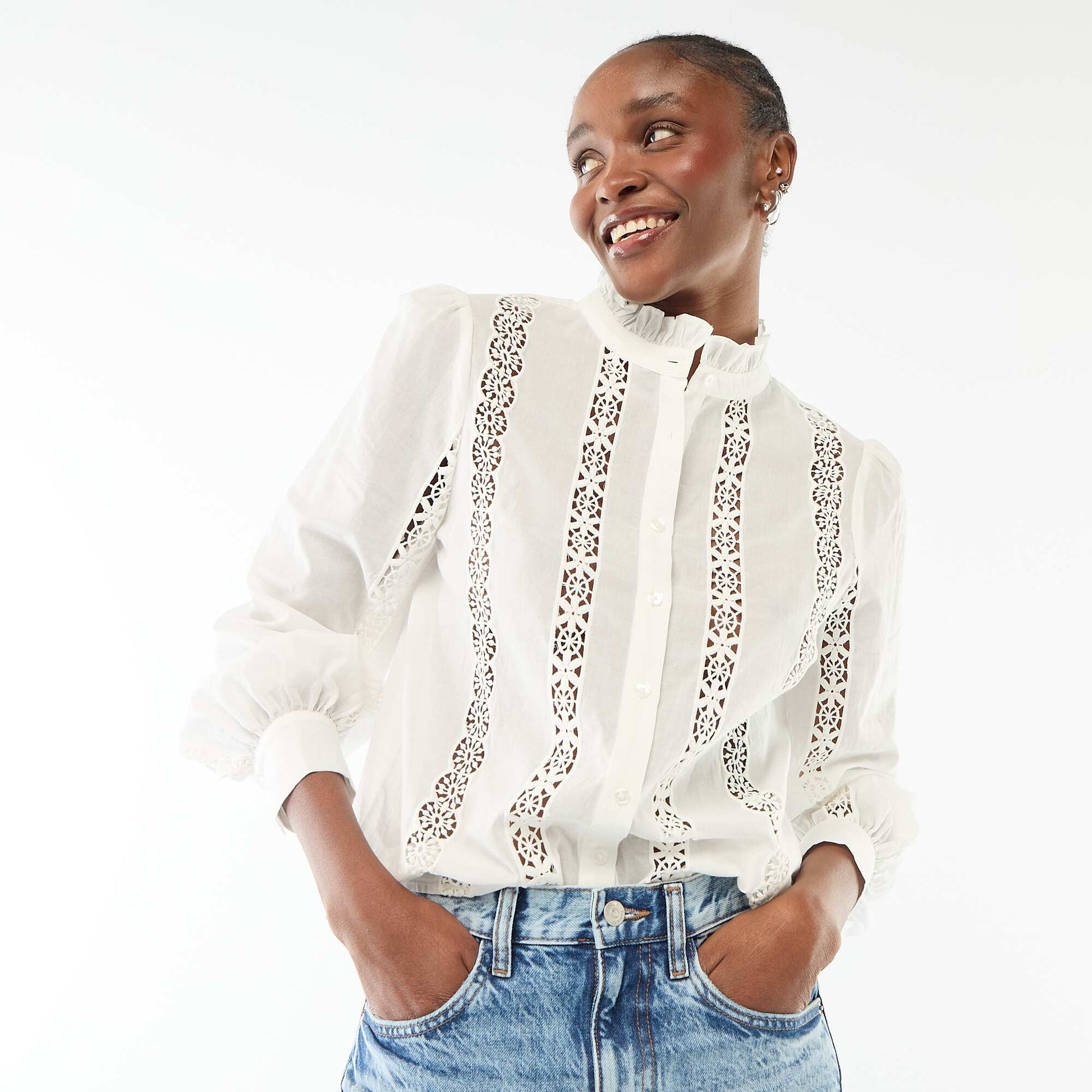 Embroidered Blouse with Ruffled Collar WHITE