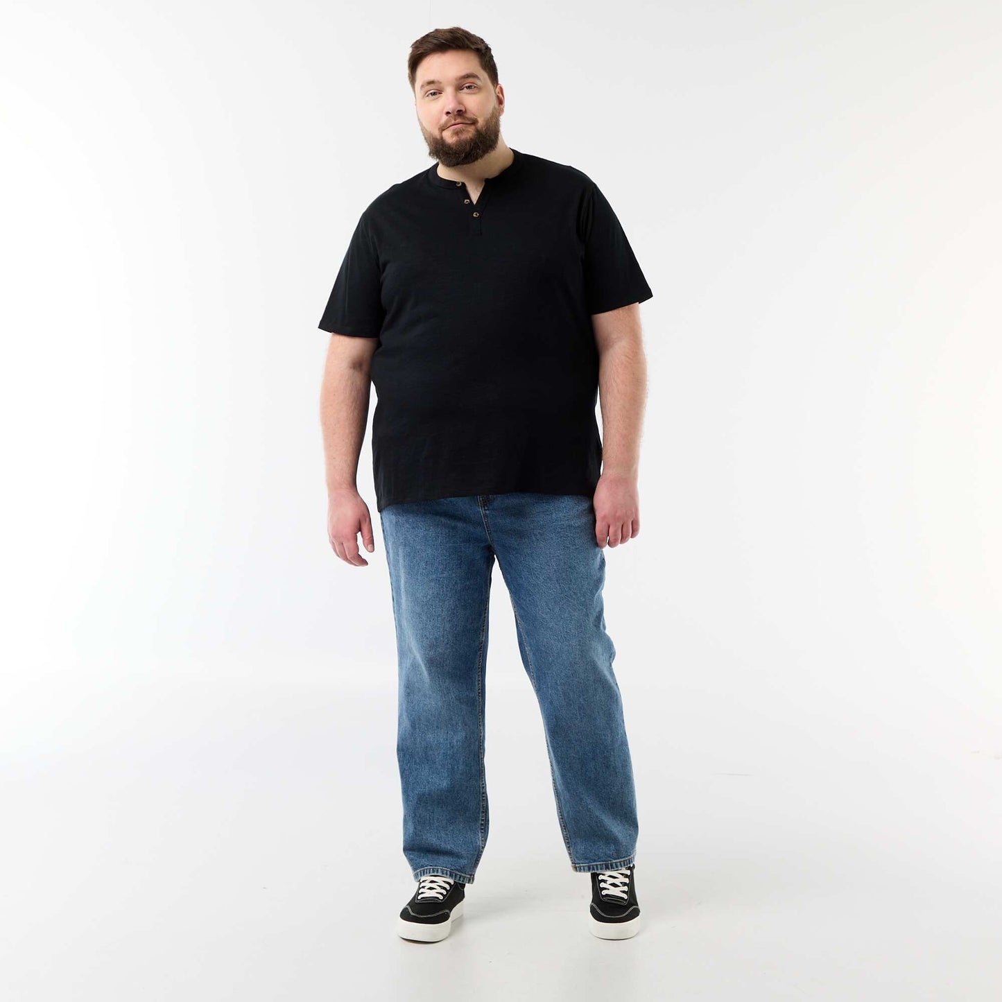 Jersey T-shirt with Henley collar and short sleeves BLACK