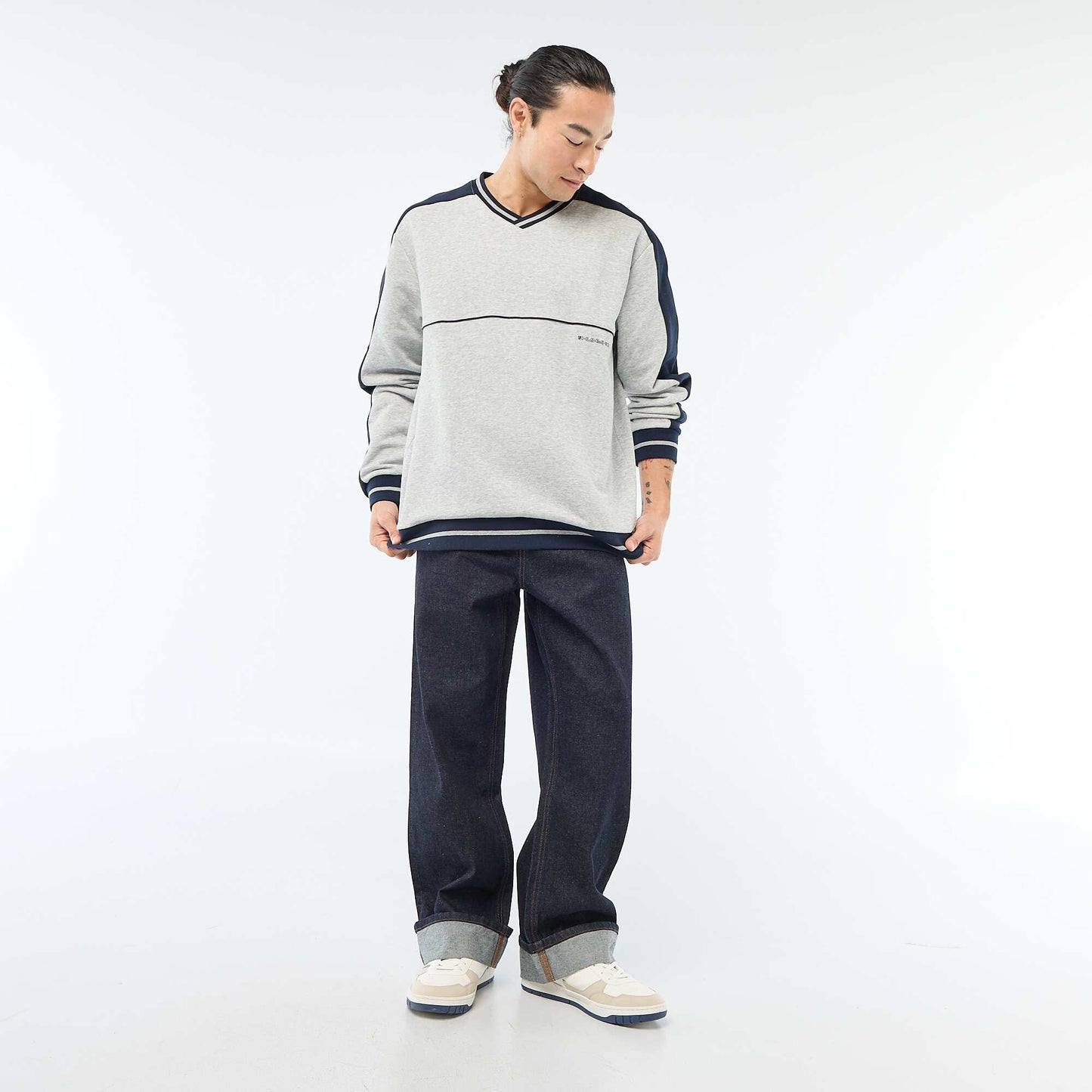 French Terry V-Neck Sweatshirt GREY