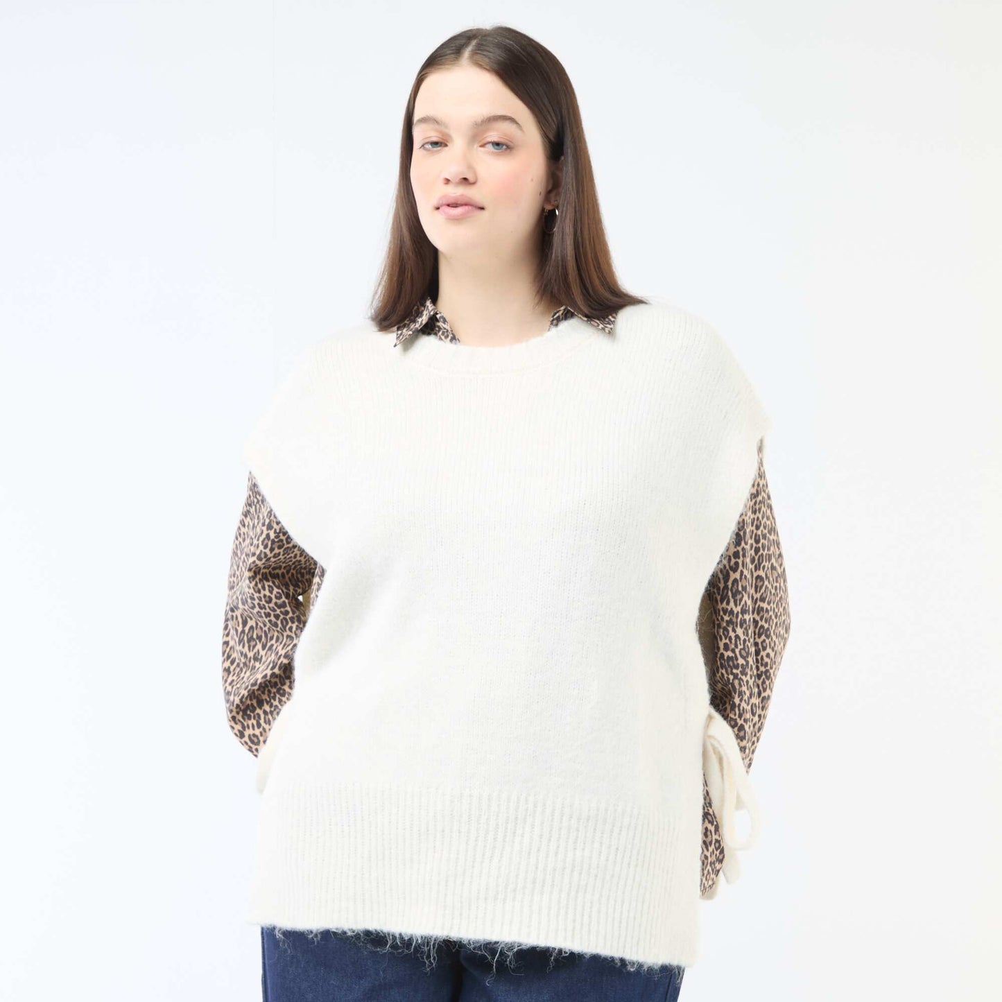 Sleeveless Tie-Side Sweater BEIGE