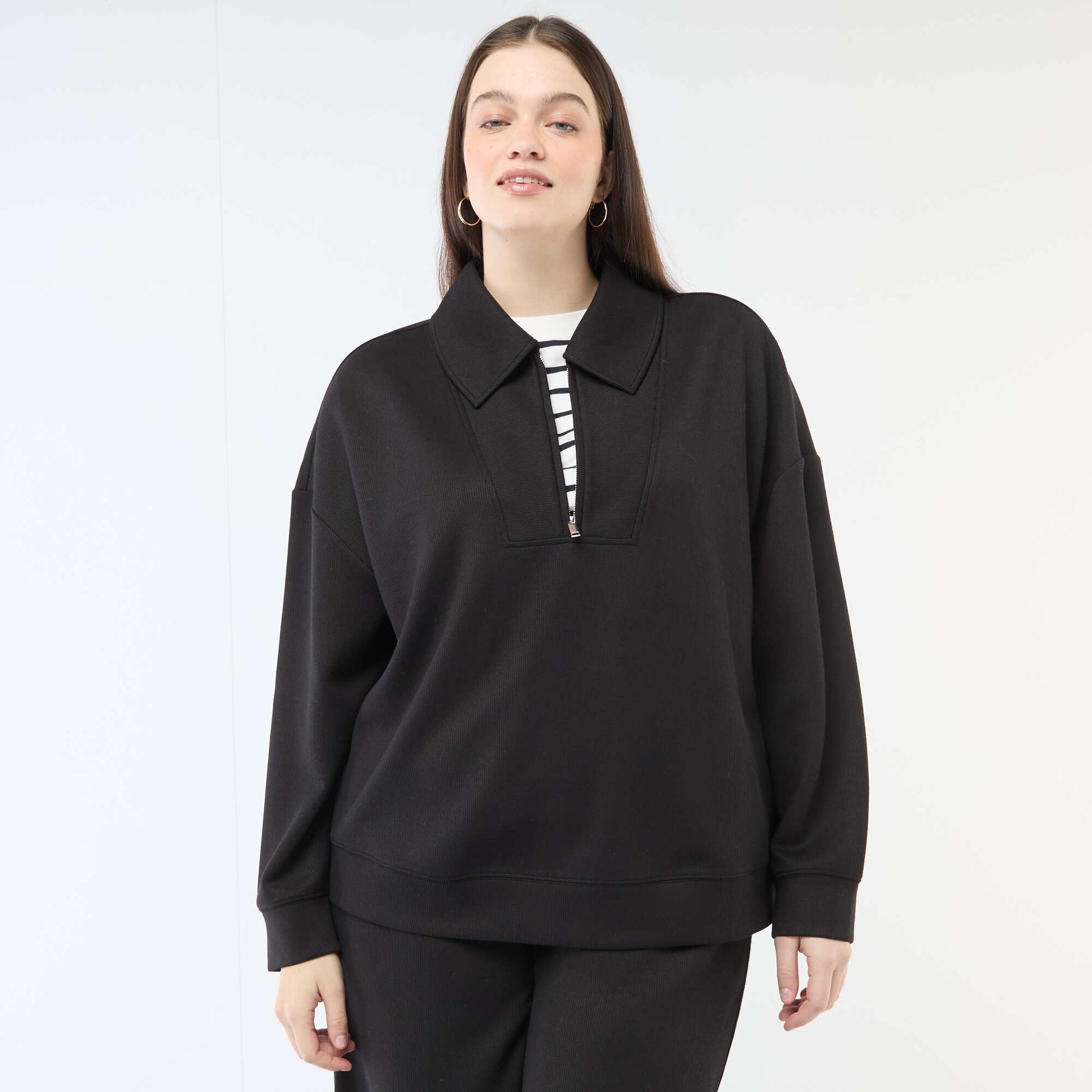 Solid Sweatshirt with Zipped Trucker Collar BLACK