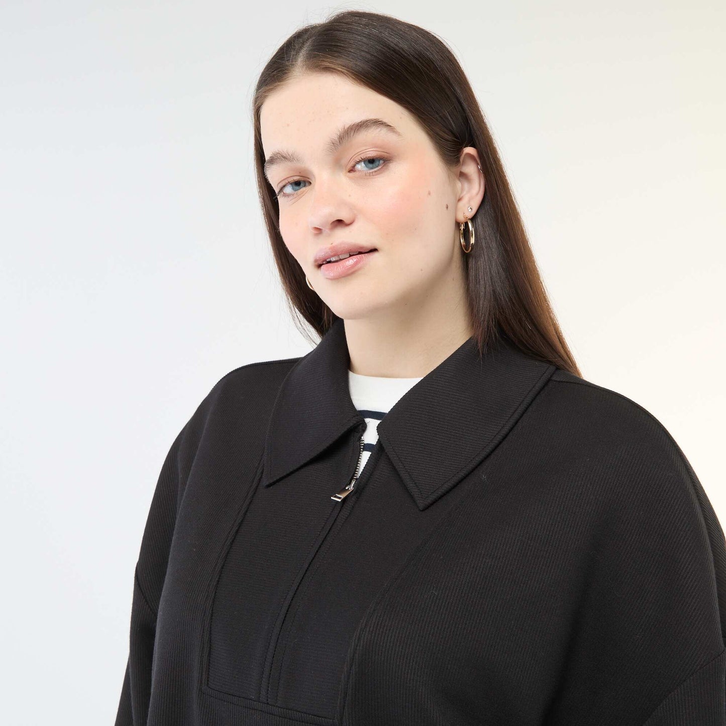 Solid Sweatshirt with Zipped Trucker Collar BLACK