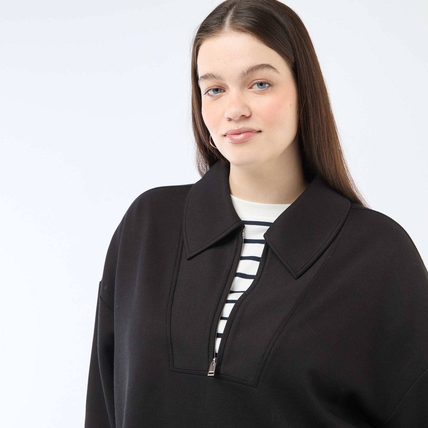 Solid Sweatshirt with Zipped Trucker Collar BLACK
