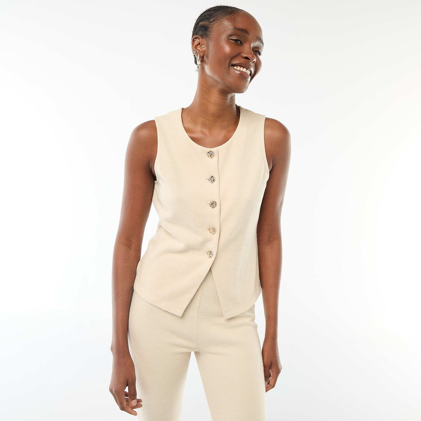 Sleeveless Knit Top with Button Detail BEIGE