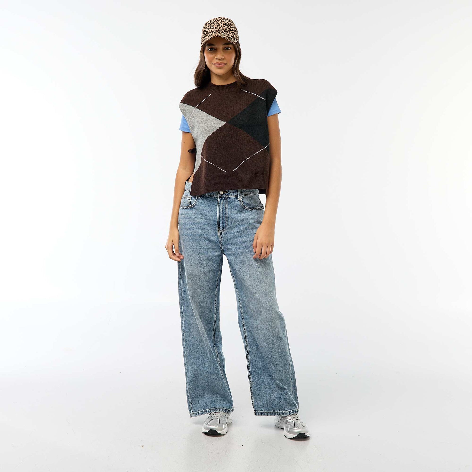 Sleeveless Sweater with Side Tie Details BROWN