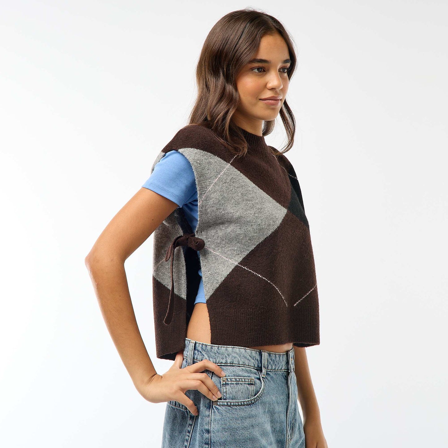 Sleeveless Sweater with Side Tie Details BROWN
