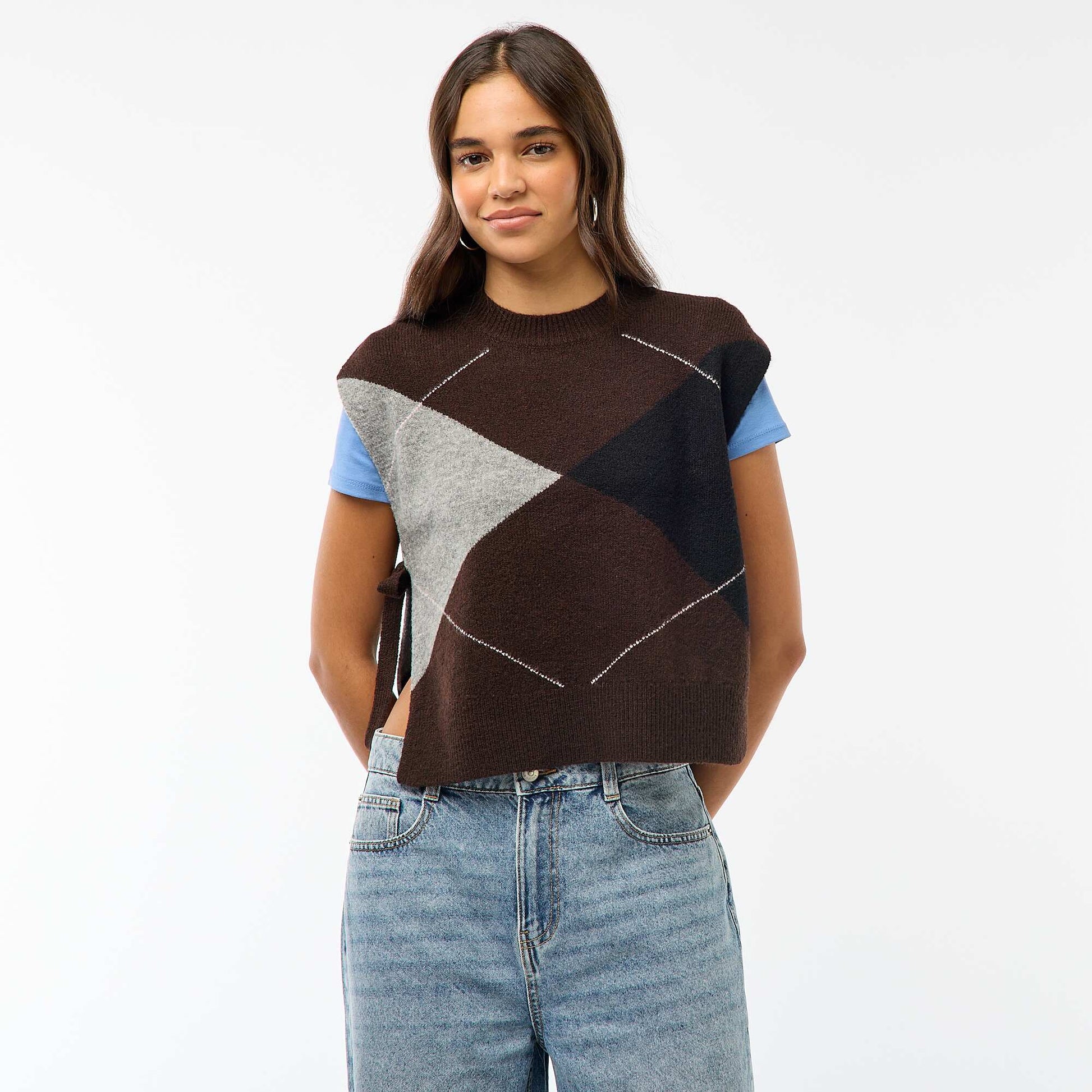 Sleeveless Sweater with Side Tie Details BROWN