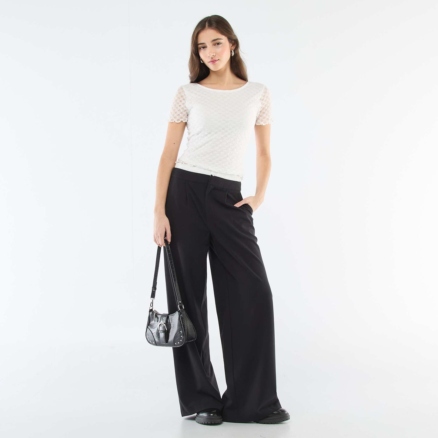 Lace T-shirt with Low-Cut Back WHITE