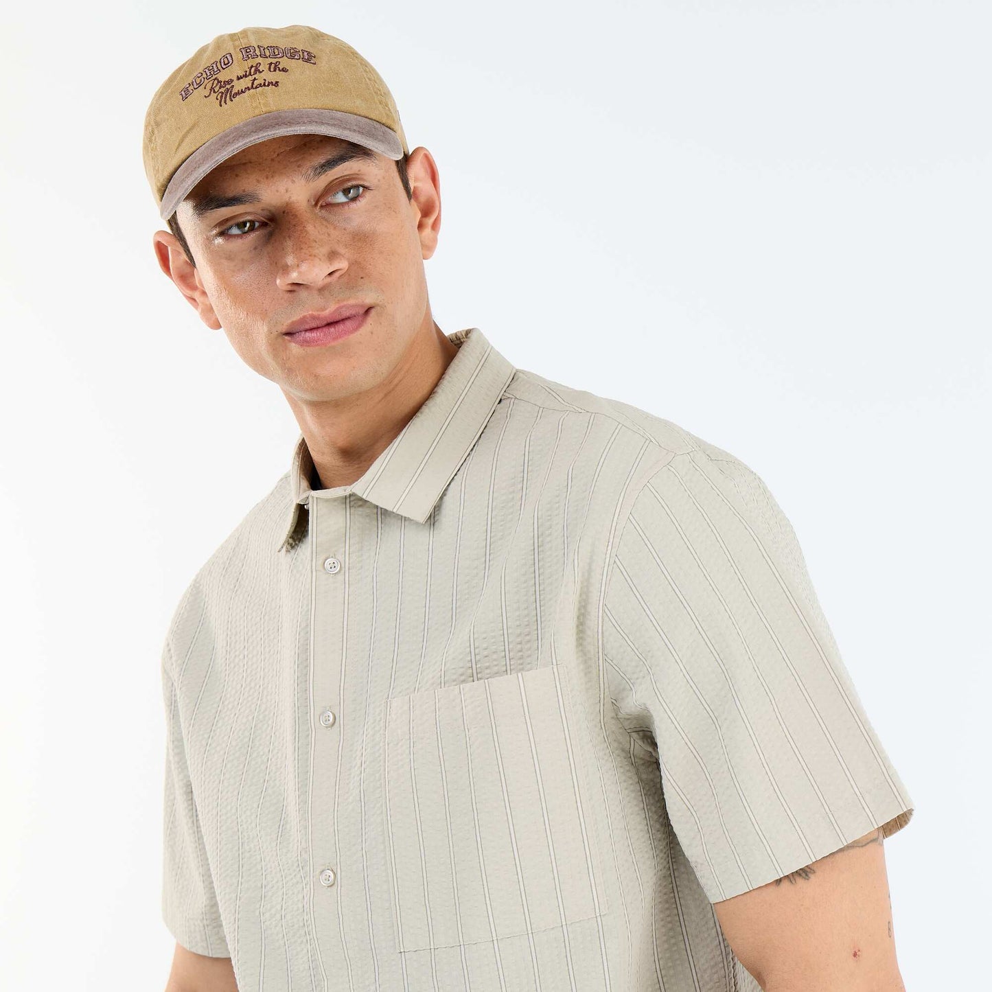 Short-sleeved striped shirt GREEN