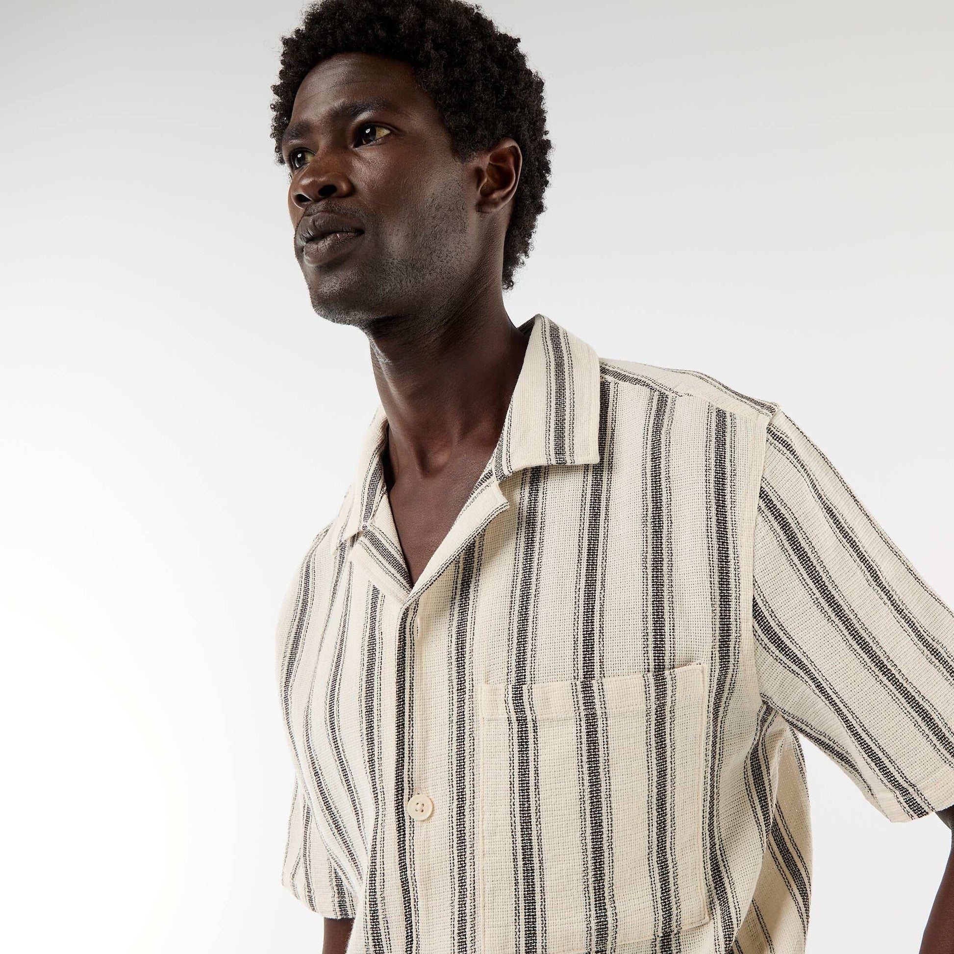 Revere Collar Short-Sleeved Shirt WHITE