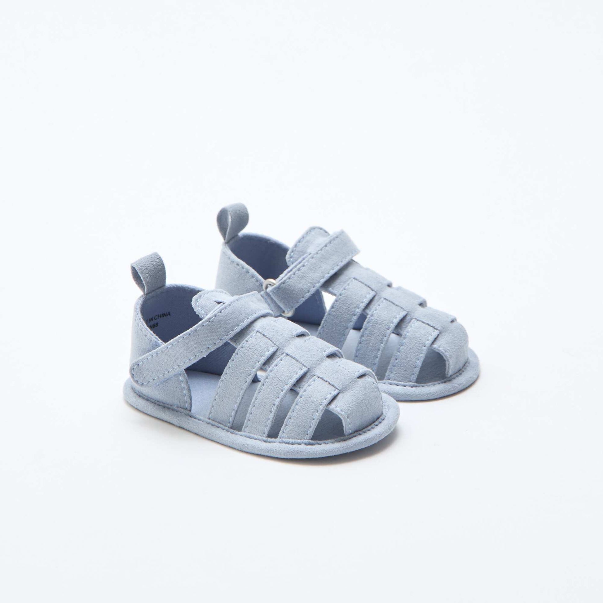 Pair of sandals with hook and loop fasteners GREEN
