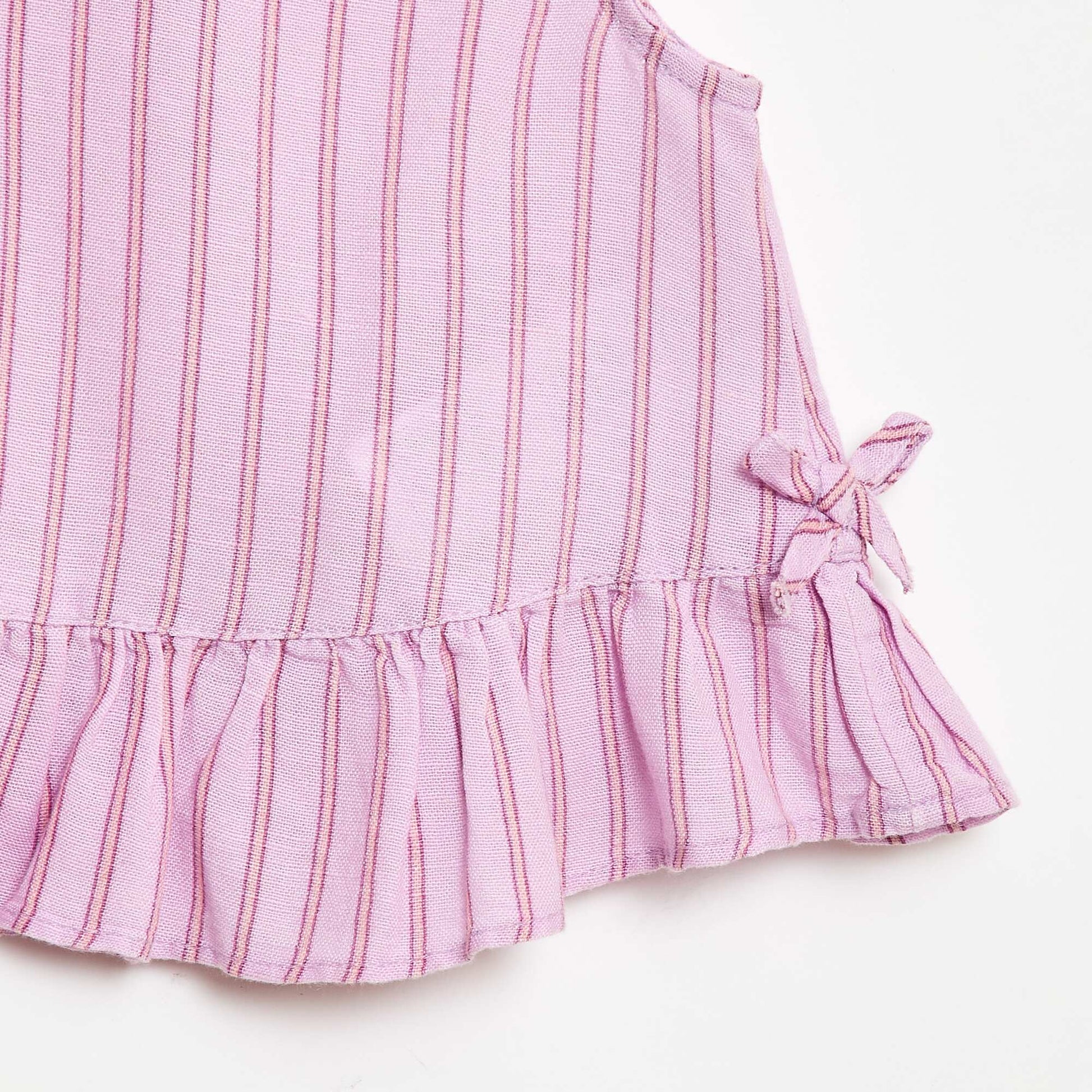 Sleeveless blouse with ruffles and bows PURPLE