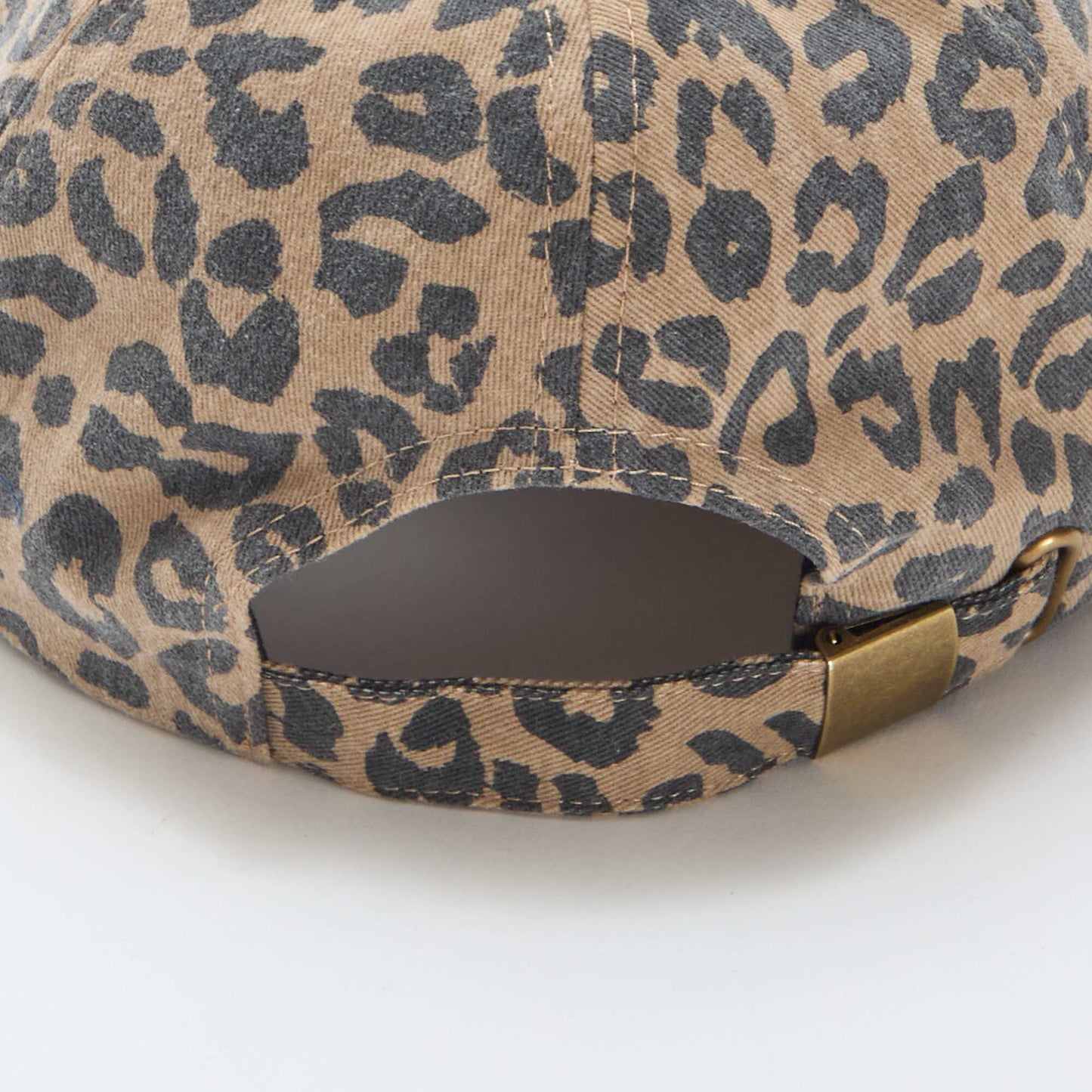 Leopard Print Fabric Cap BROWN