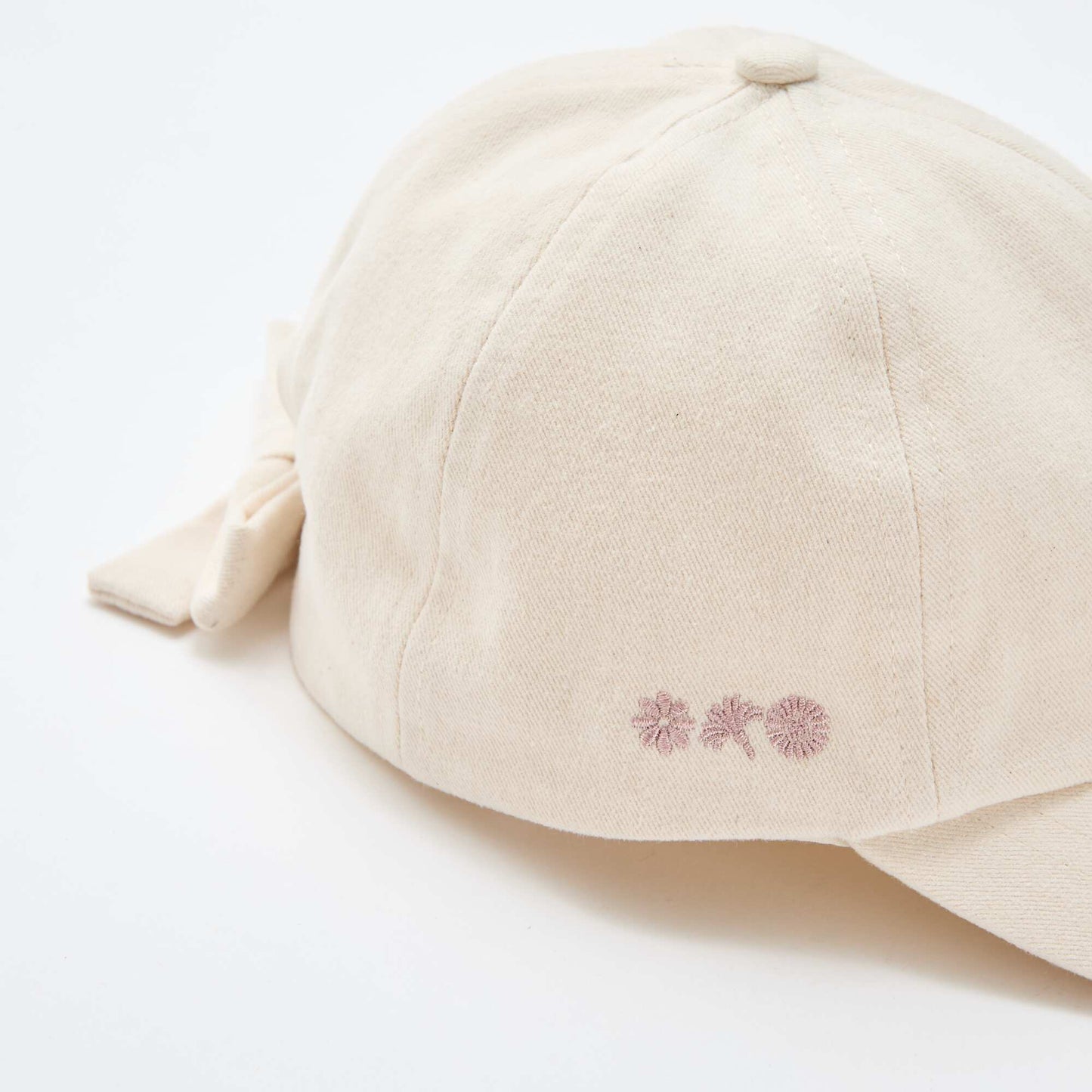 Cap with decorative bow at the back BEIGE