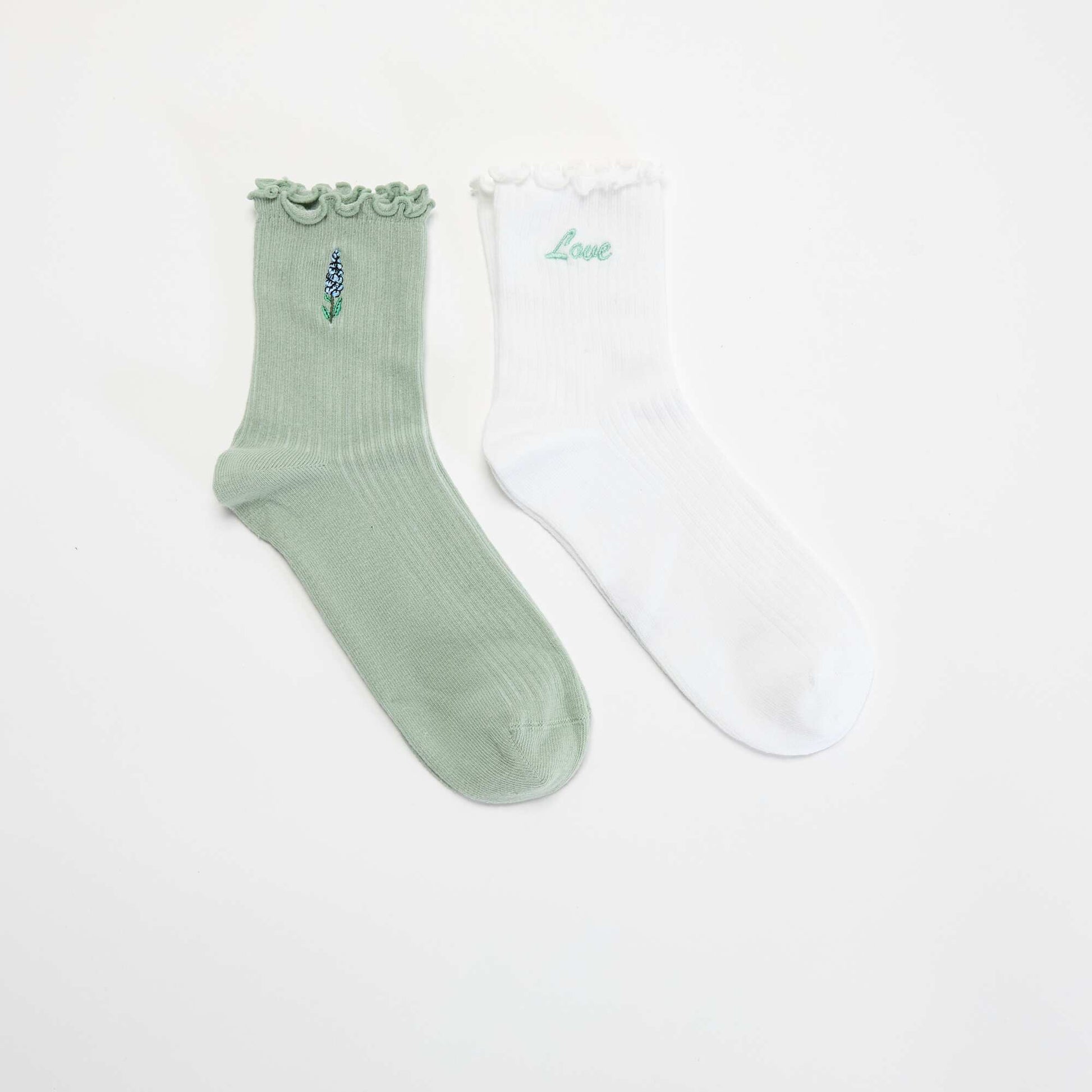2-Pack of Embroidered Socks with Ruffled Edges WHITE