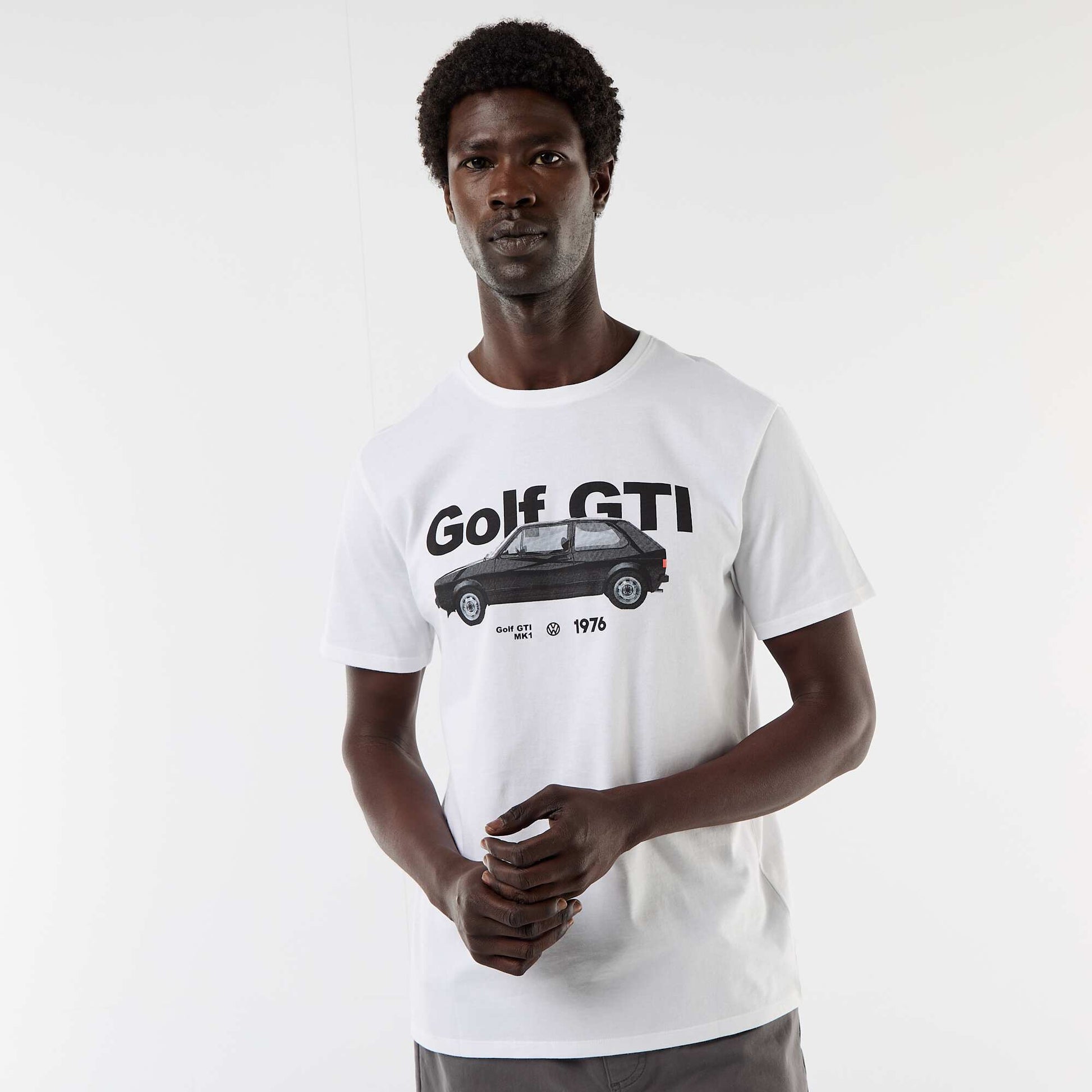 T-shirt celebrating the Volkswagen 'Golf GTI' WHITE
