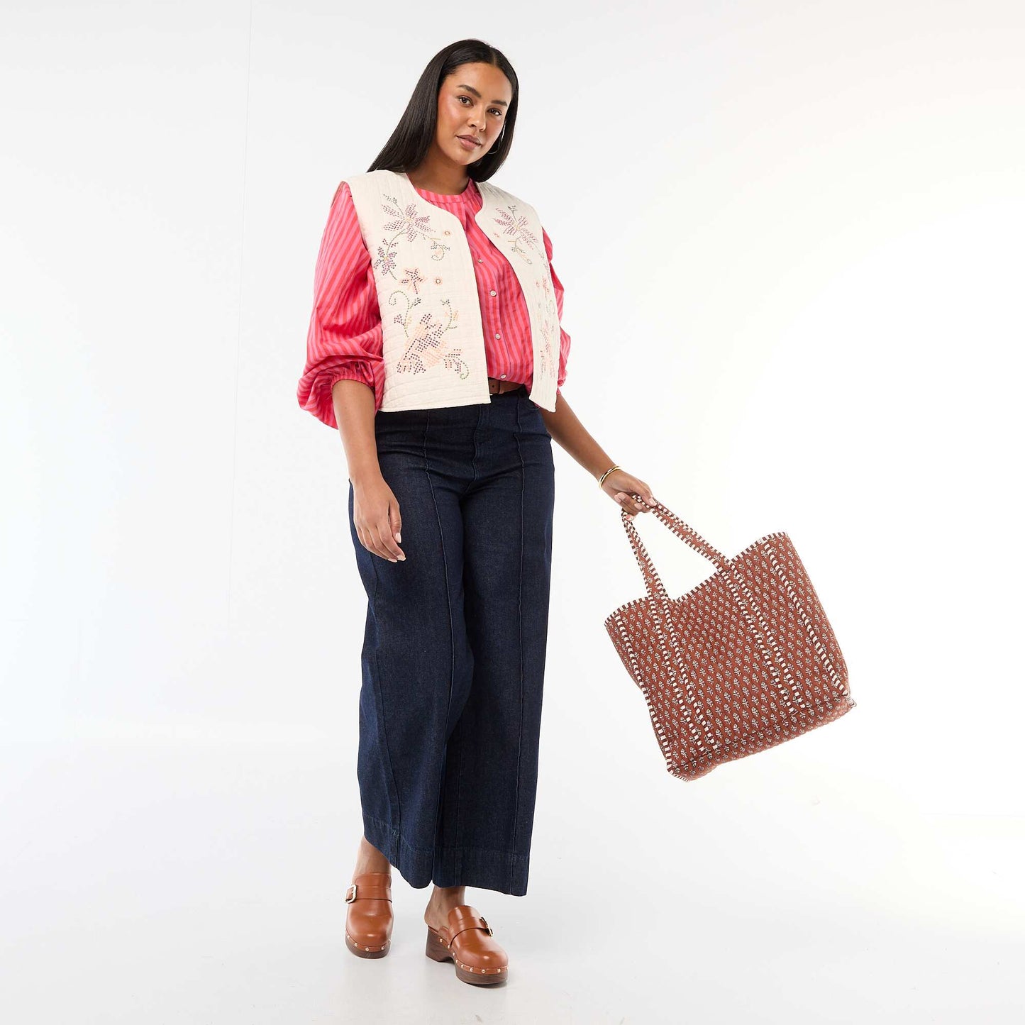 Quilted Vest with Embroidery BEIGE