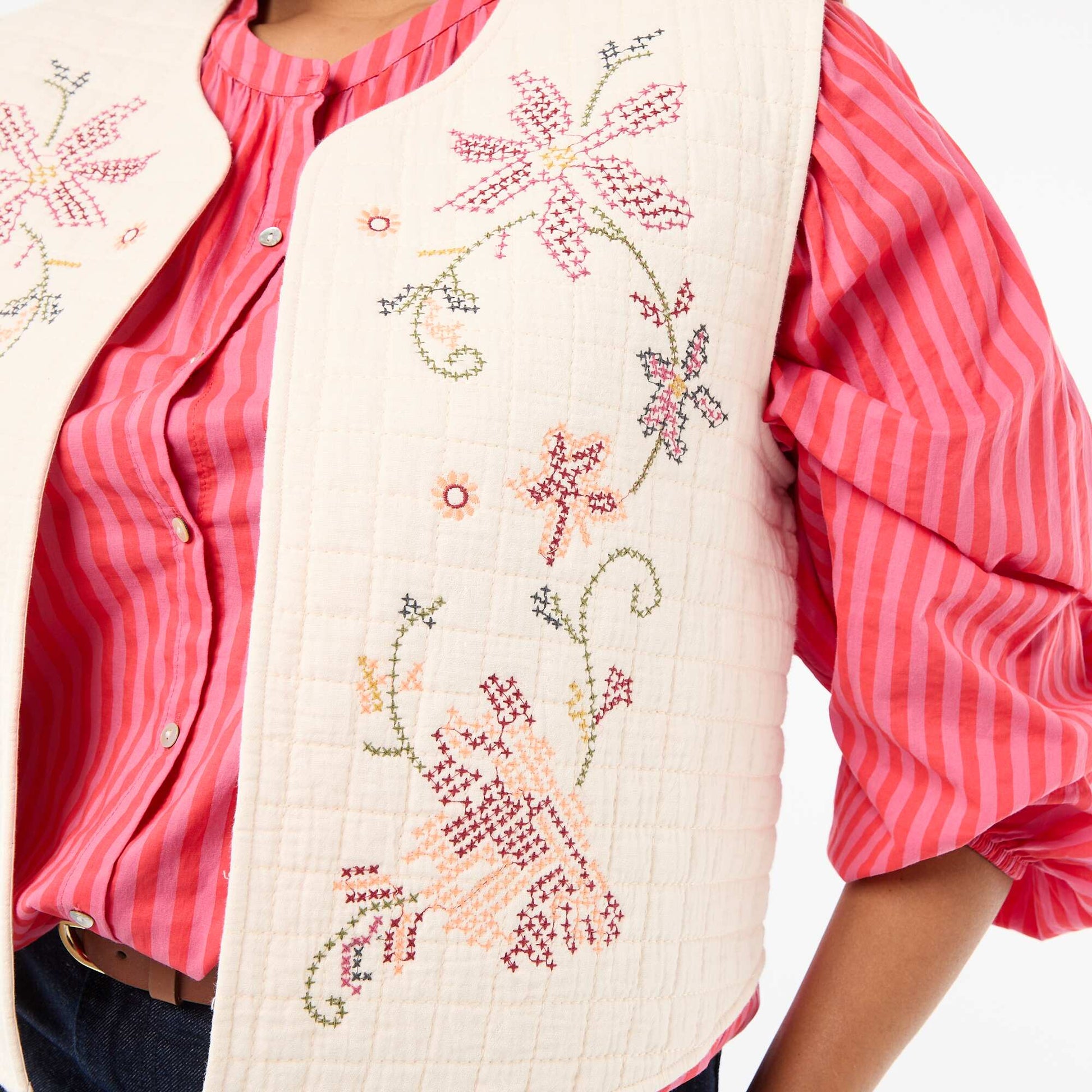 Quilted Vest with Embroidery BEIGE
