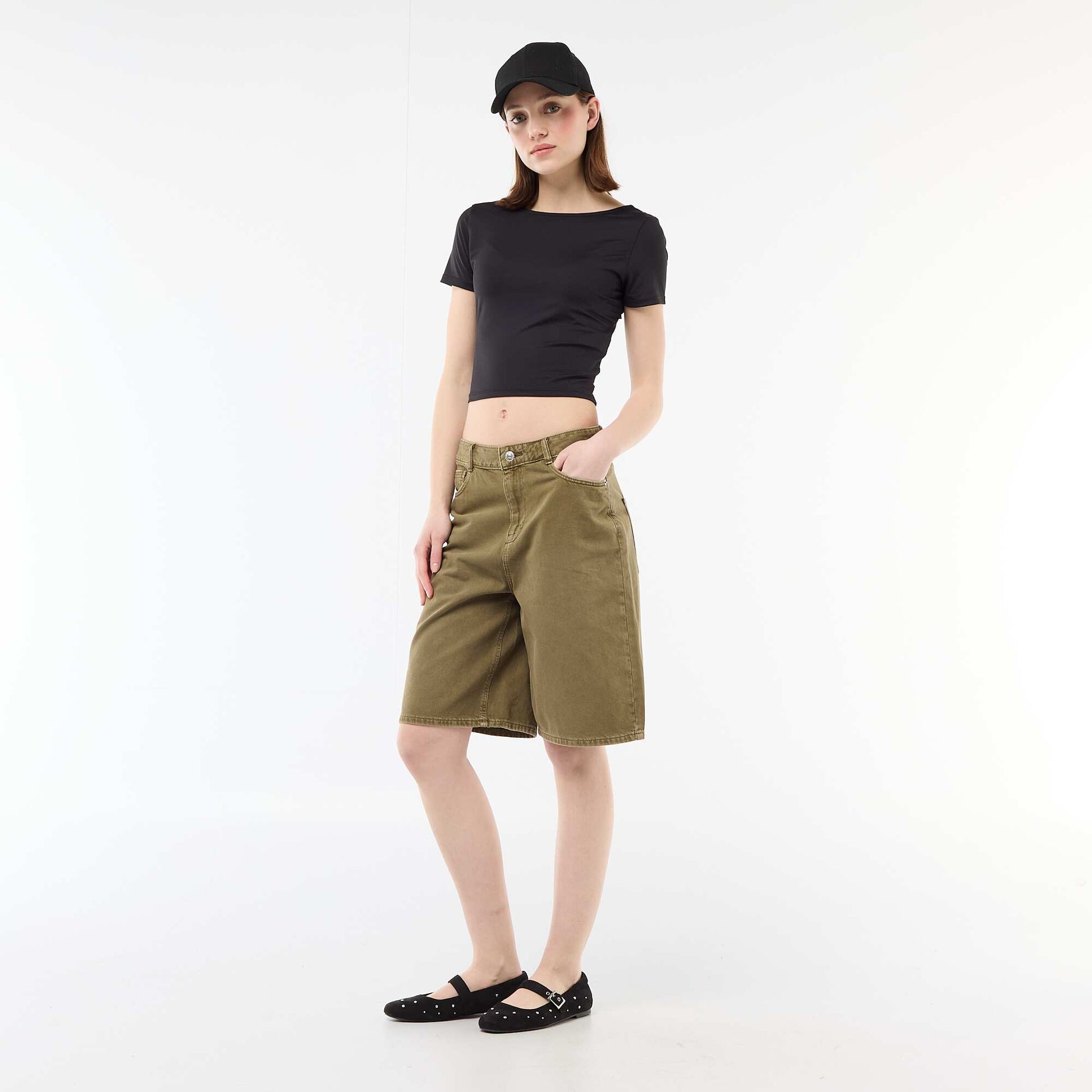Cropped Square-Back Tee BLACK
