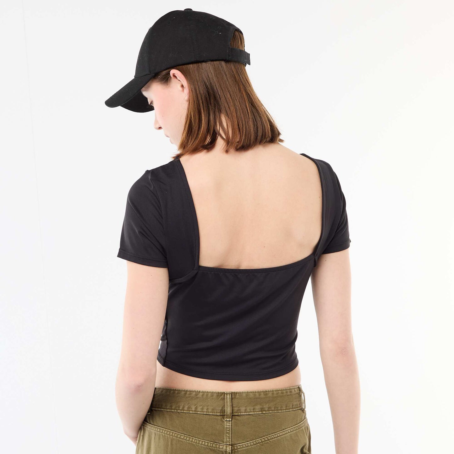 Cropped Square-Back Tee BLACK