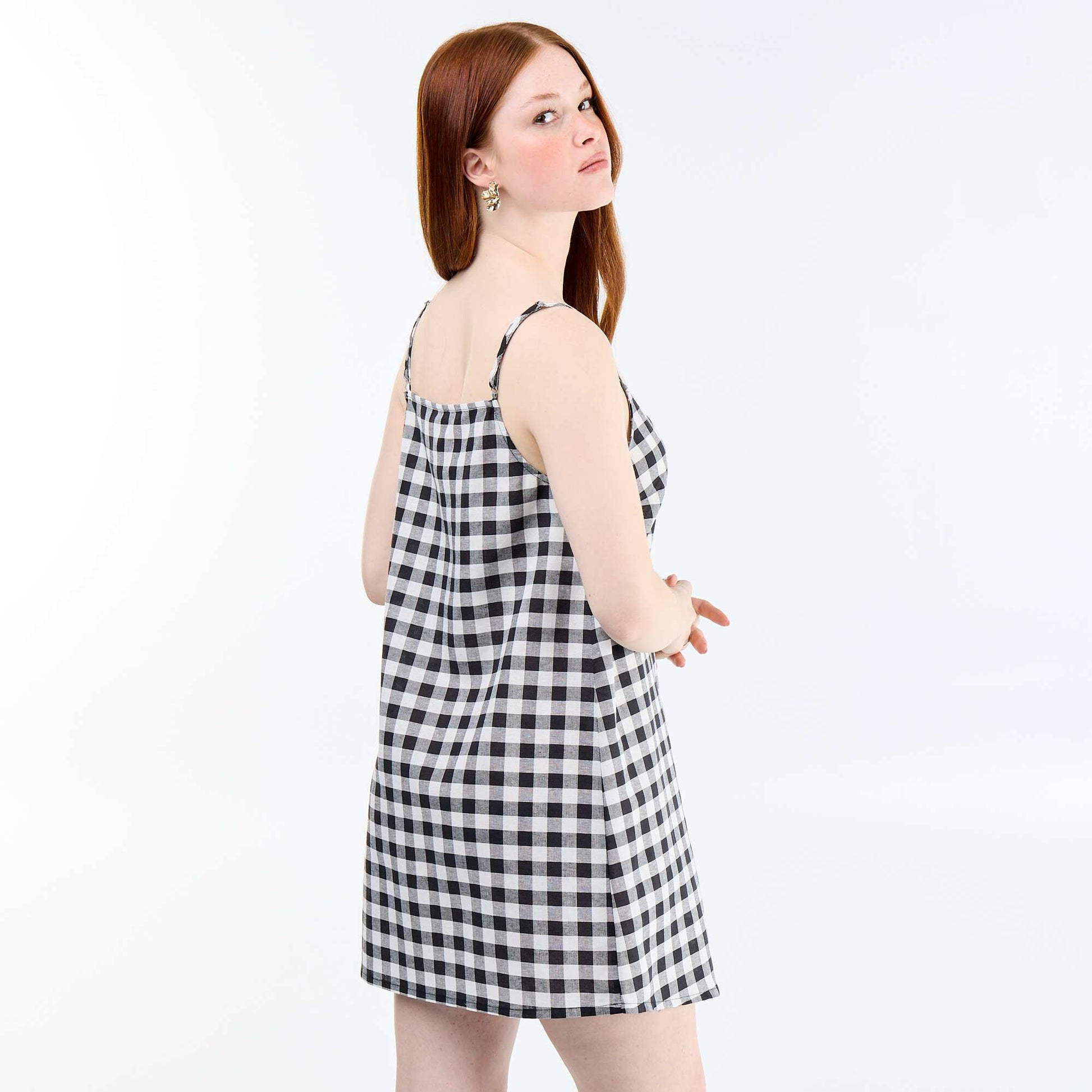 Short dress with thin adjustable straps BLACK
